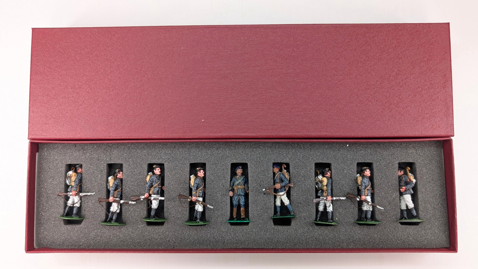 ALYMER SET OF HAND PAINTED LEAD SOLDIERS.: SET REMAINS IN GOOD CONDITION, SHOWING SOME TYPICAL WEAR. CUSTOM BOX.