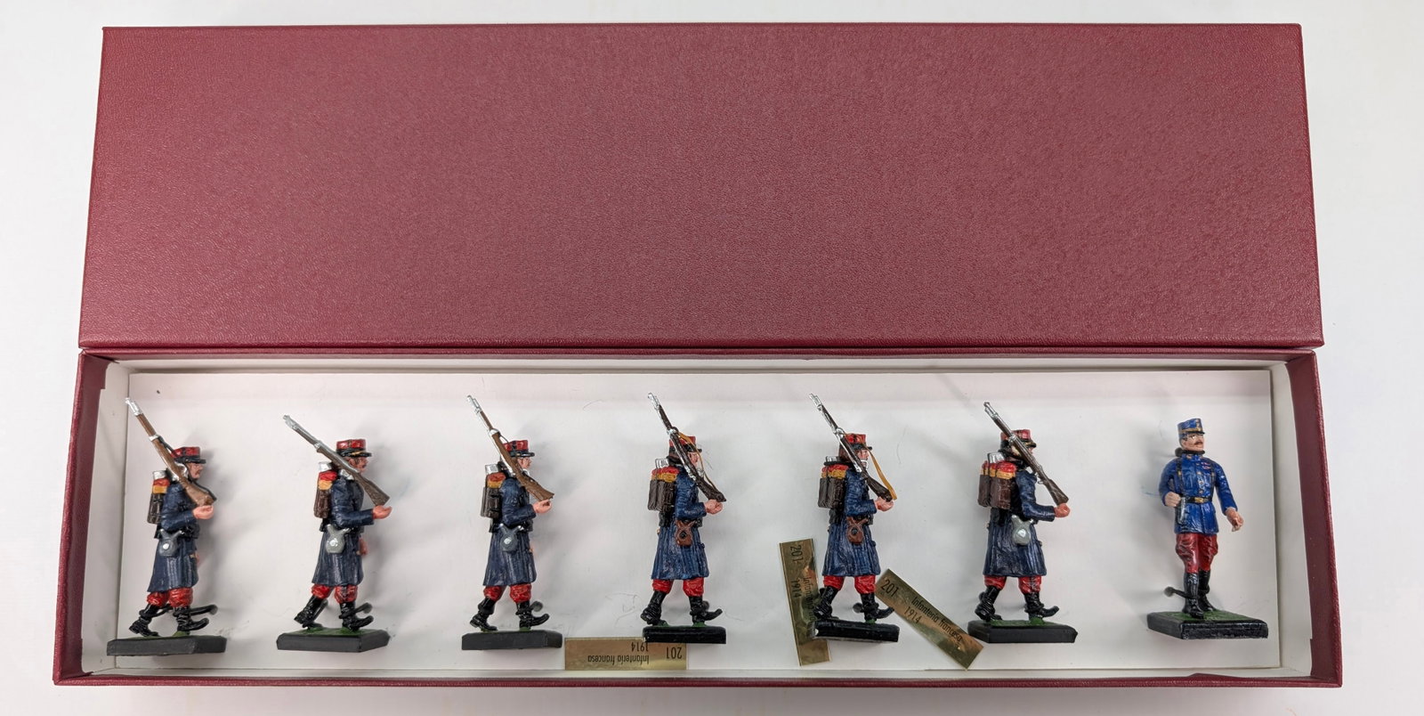 ALYMER SET OF HAND PAINTED LEAD SOLDIERS.: SET REMAINS IN GOOD CONDITION, SHOWING SOME TYPICAL WEAR. CUSTOM BOX.