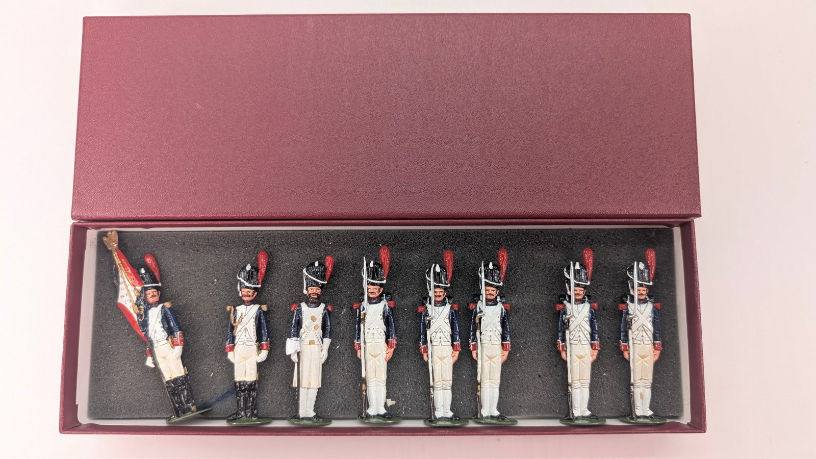 ALYMER SET OF HAND PAINTED LEAD SOLDIERS.: SET REMAINS IN GOOD CONDITION, SHOWING SOME TYPICAL WEAR. CUSTOM BOX.