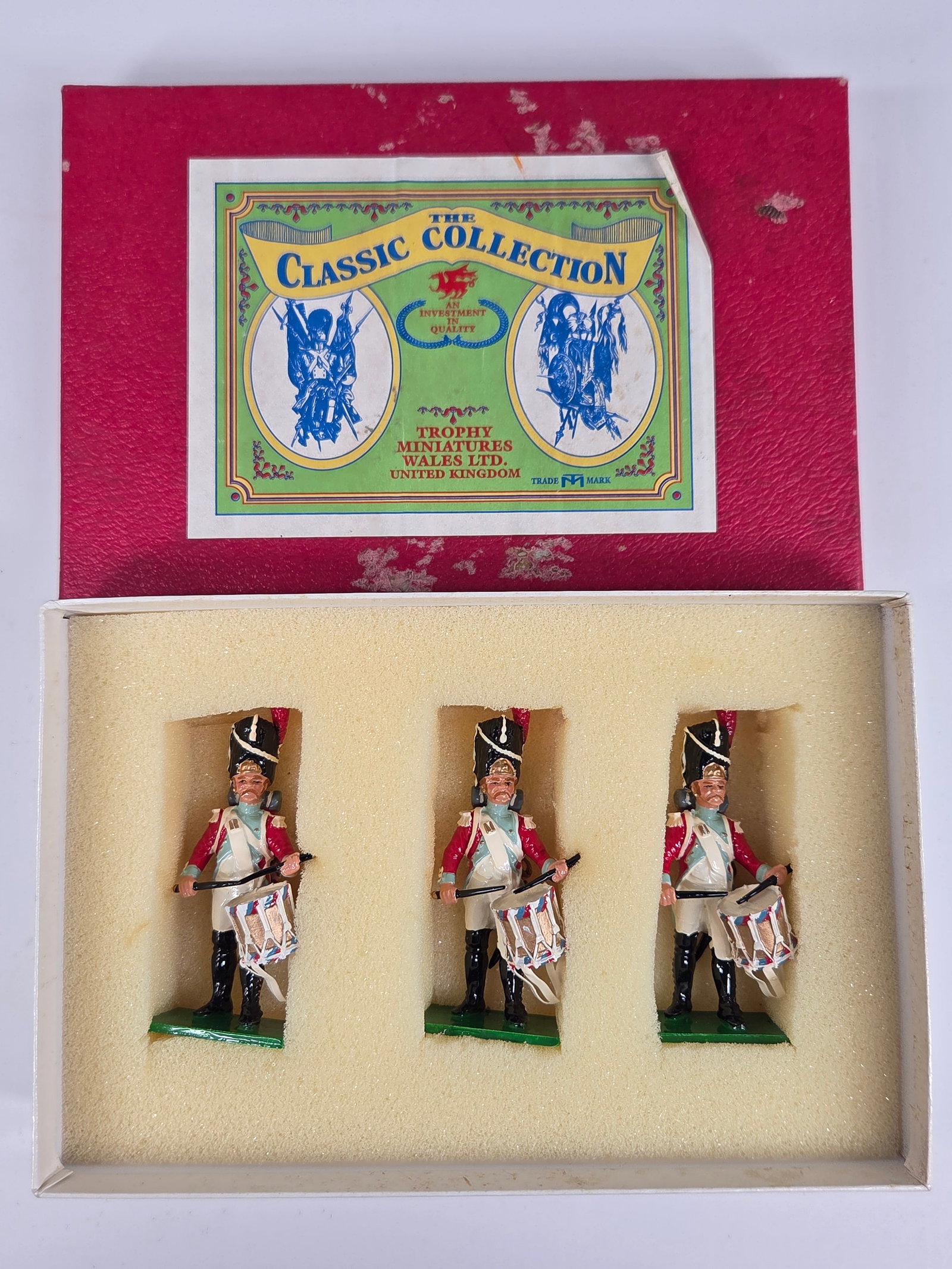 TROPHY MINIATURES WA67S SPECIAL 3-PIECE DRUMMER SET (1 of 6)