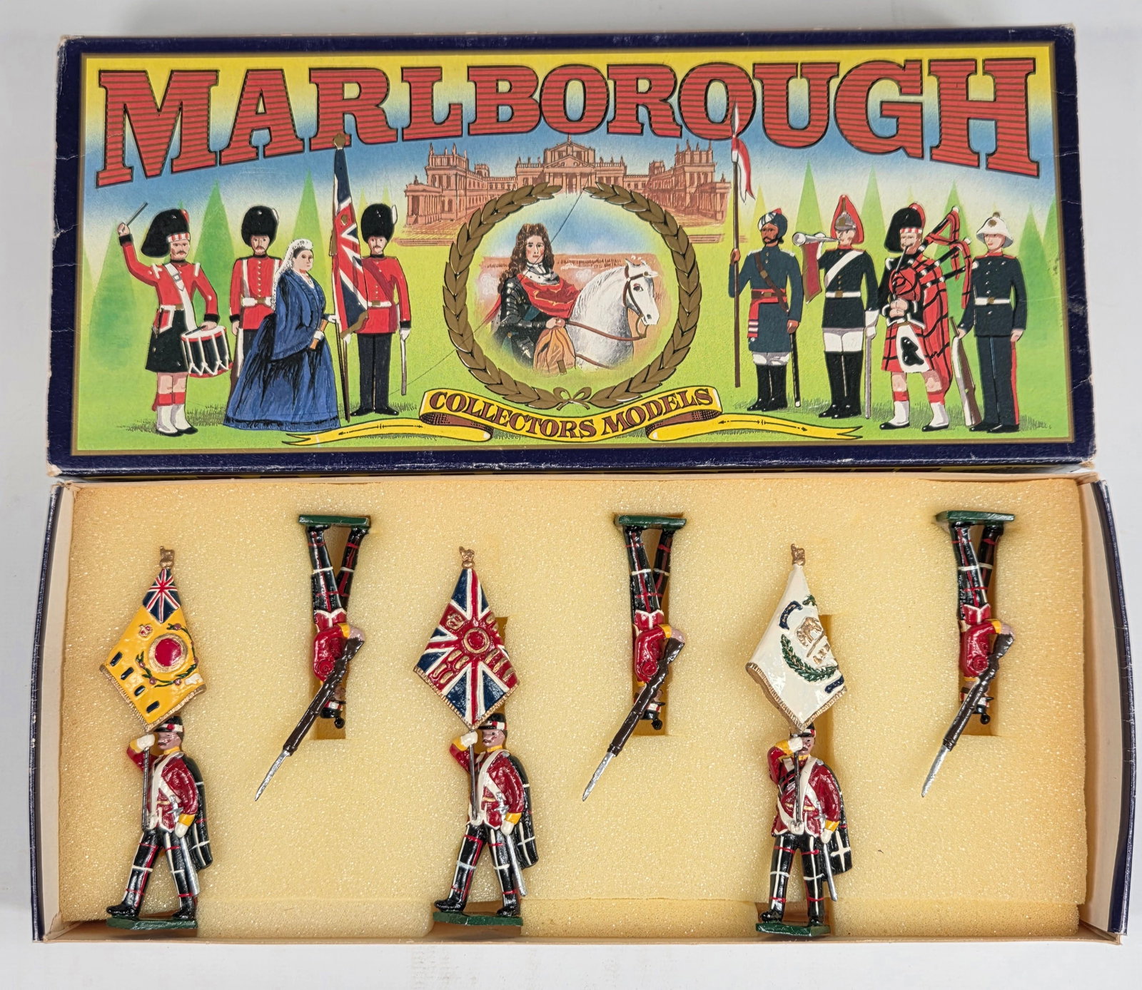 MARLBOROUGH MF22 HIGHLAND LIGHT INFANTRY COLOURS: SET REMAINS IN VERY GOOD CONDITION WITH BOX. SHOWING SOME LIGHT WEAR.