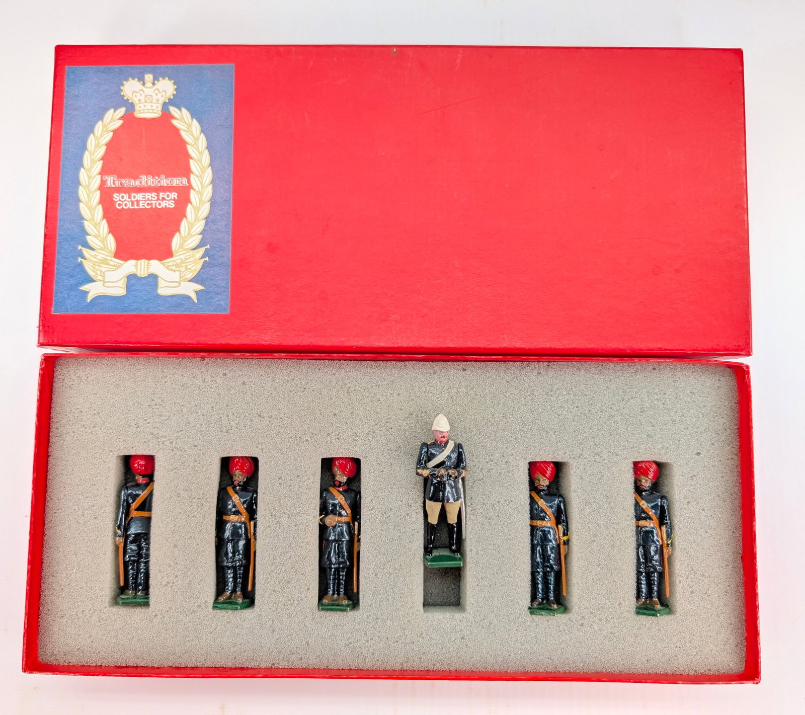 TRADITION INDIAN MOUNTAIN ARTILLERY BATTALION: SET REMAINS IN VERY GOOD CONDITION WITH BOX.