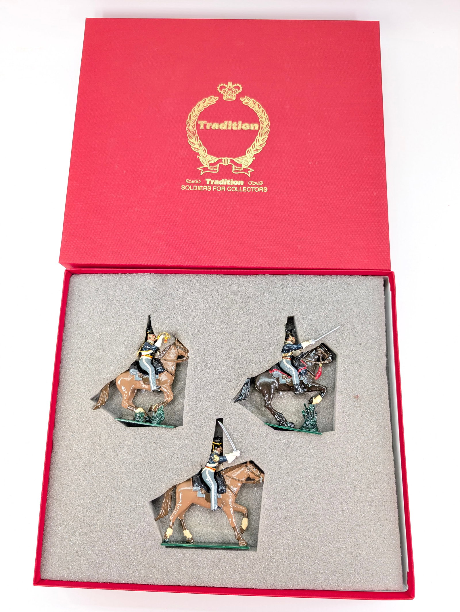 TRADITION NO. 113 THE 17TH LANCERS THE CRIMEAN WAR: SET REMAINS IN VERY GOOD CONDITION WITH BOX.