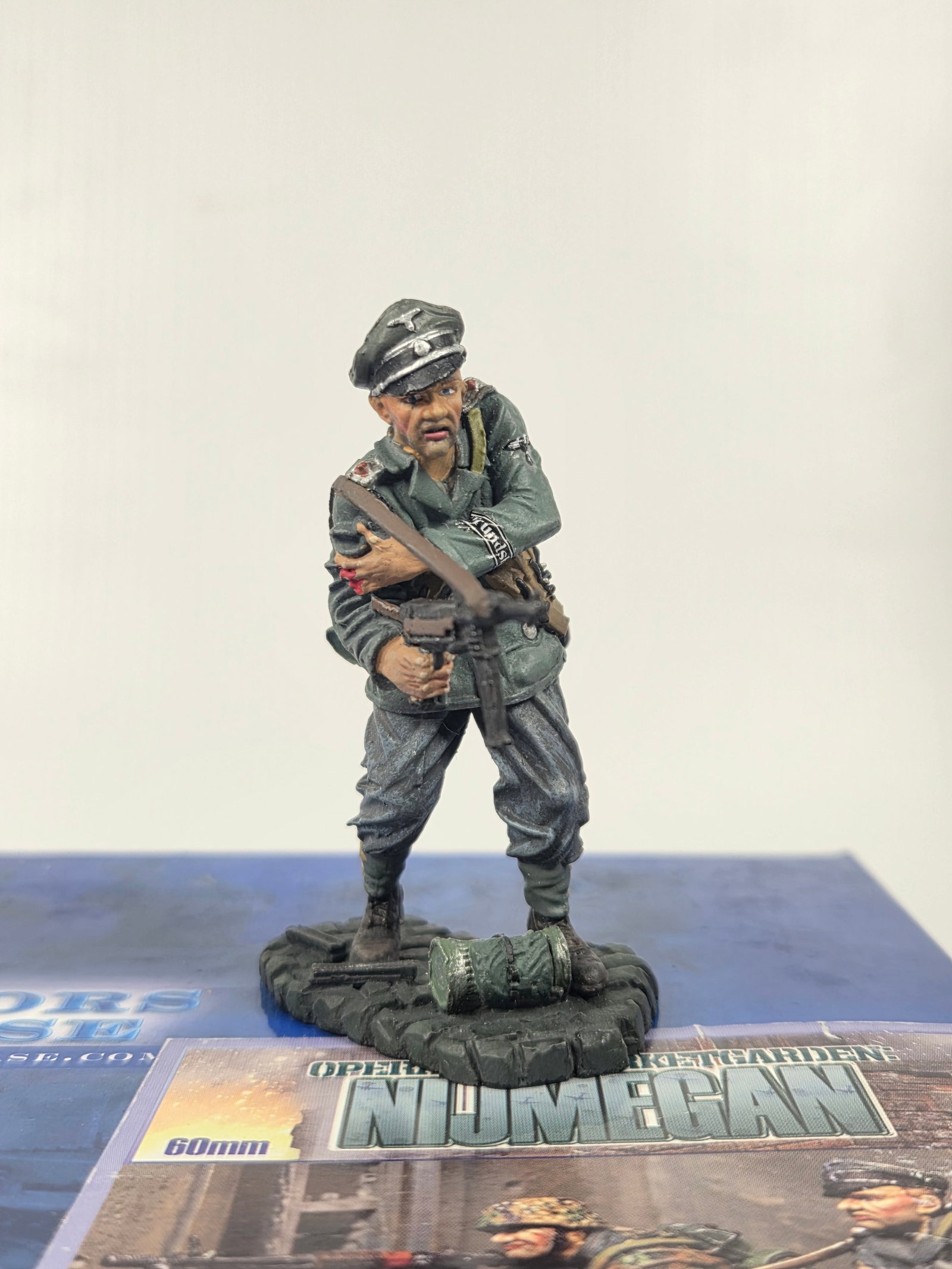 COLLECTORS SHOWCASE COMMAND TEAM - 4