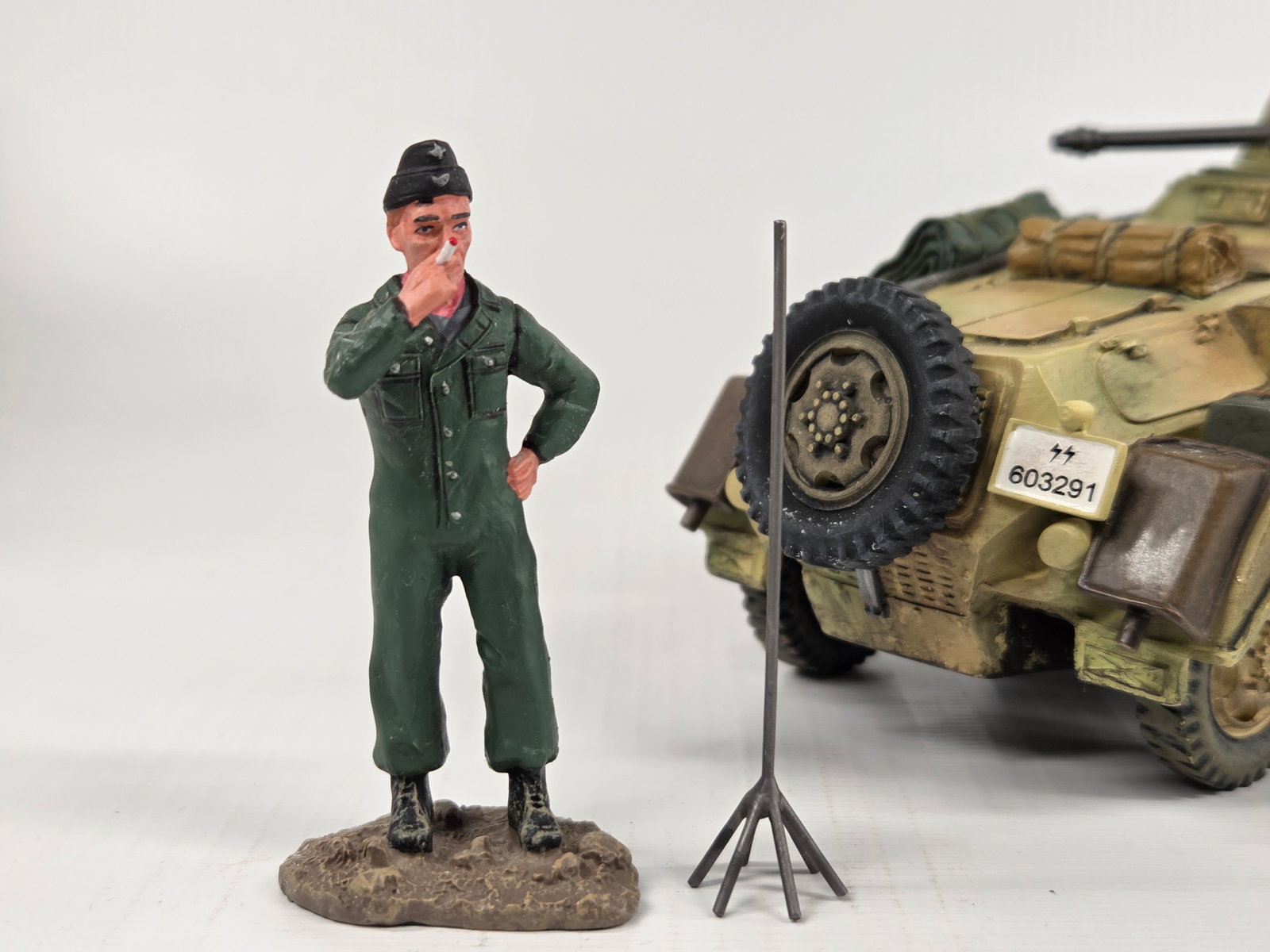 NEW MODEL ARMY SS4 SDKFZ 232 SUMMER VERSION - 2