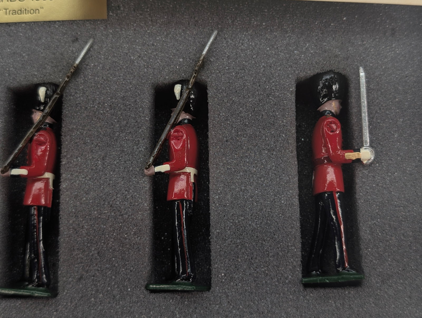 TRADITION SET NO. 1 GRENADIER GUARDS - 5