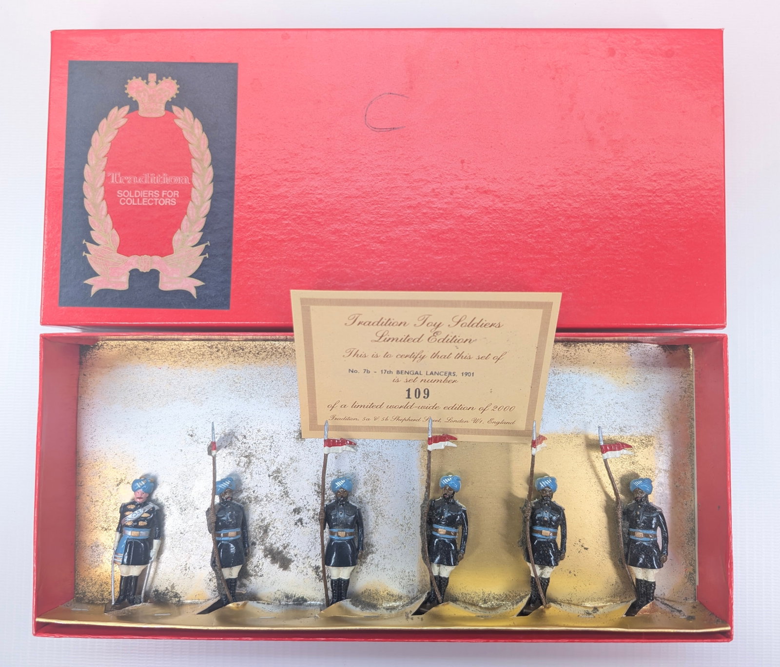TRADITION SET NO. 7B THE 17TH BENGAL LANCERS: SET REMAINS IN FAIR CONDITION. FOAM INSERT STUCK TO THE SOLDIERS. SOLDIERS NEED CLEANED. SOME HAVE BENDS.
