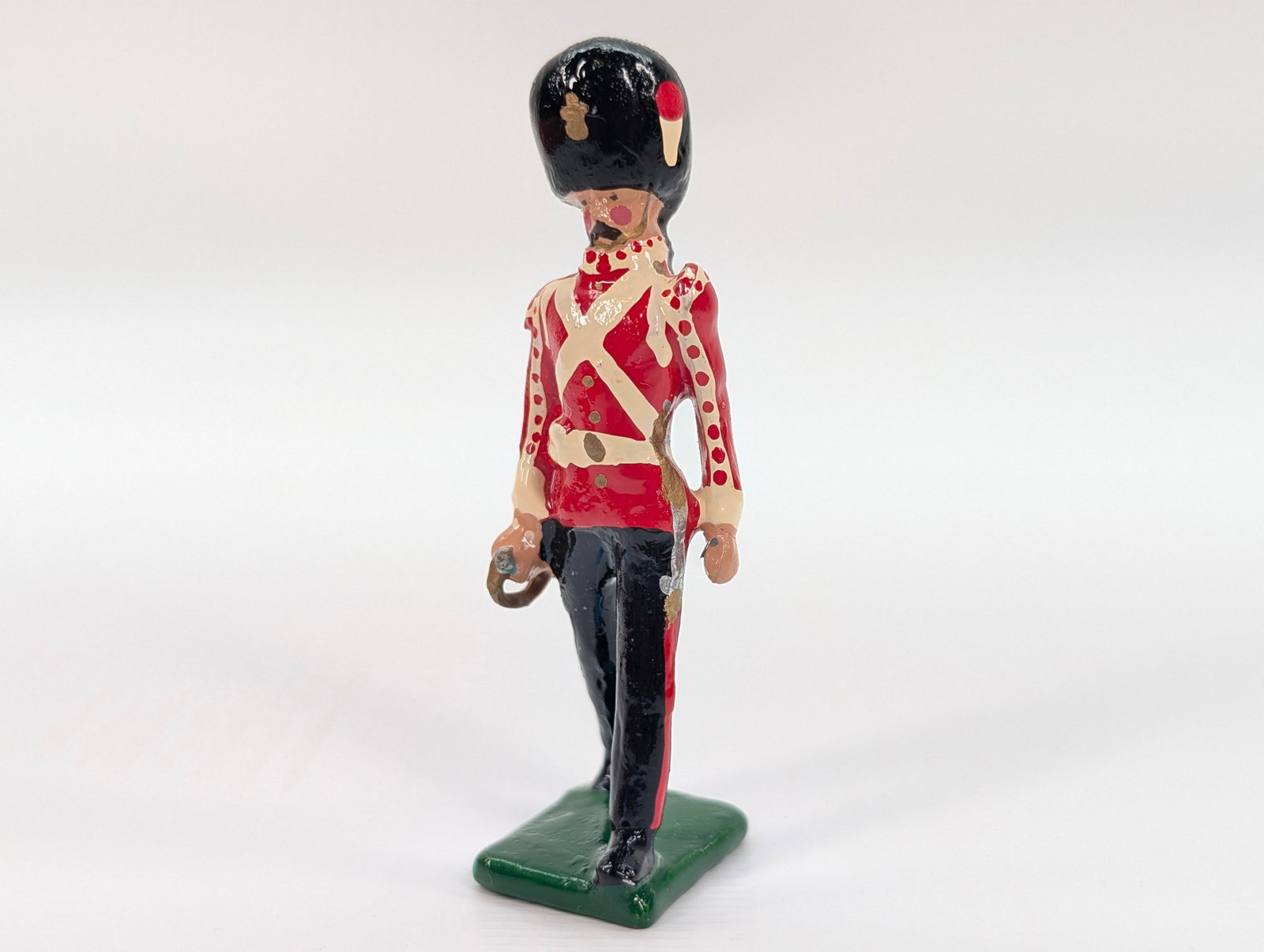 REPAINTED TRADITION SOLDIER SET - 6