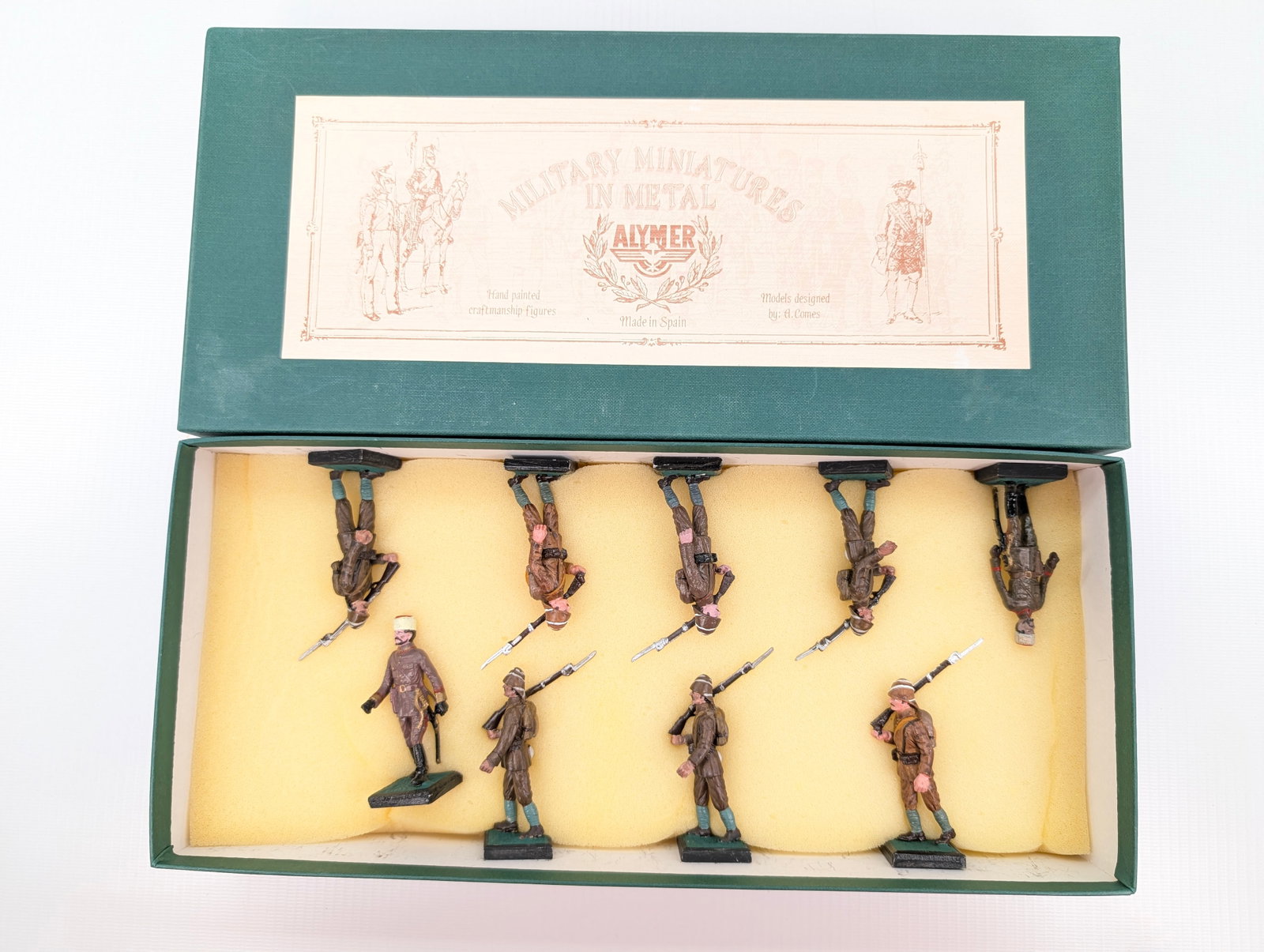 UNMARKED HAND PAINTED TURKISH INFANTRY: ALL REMAIN IN GOOD CONDITION, SHOWING SOME TYPICAL WEAR. CUSTOM BOX.