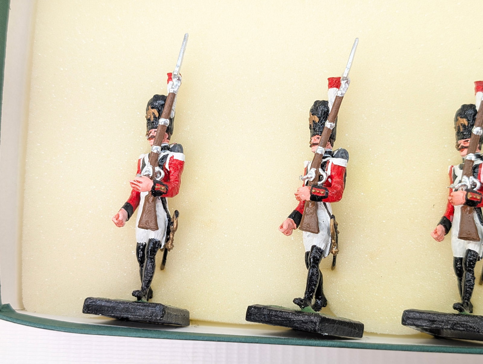 ALYMER NO. 293 GRENADIER SET - 2
