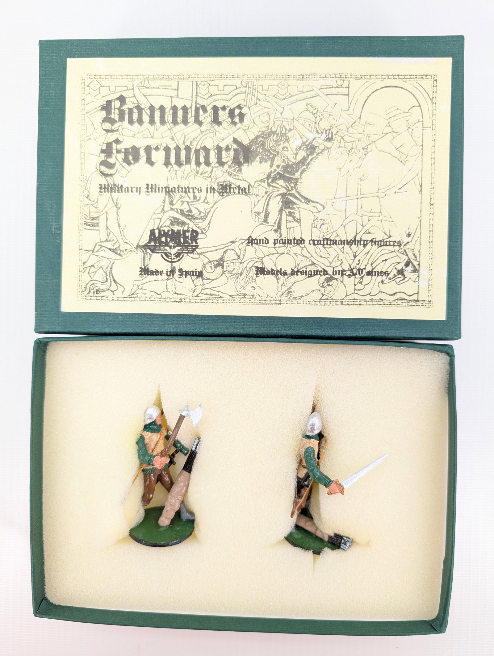 ALYMER BANNERS FORWARD BF-102 ENGLISH LONGBOWMAN: REMAINS IN GOOD CONDITION, SHOWING SOME LIGHT WEAR.