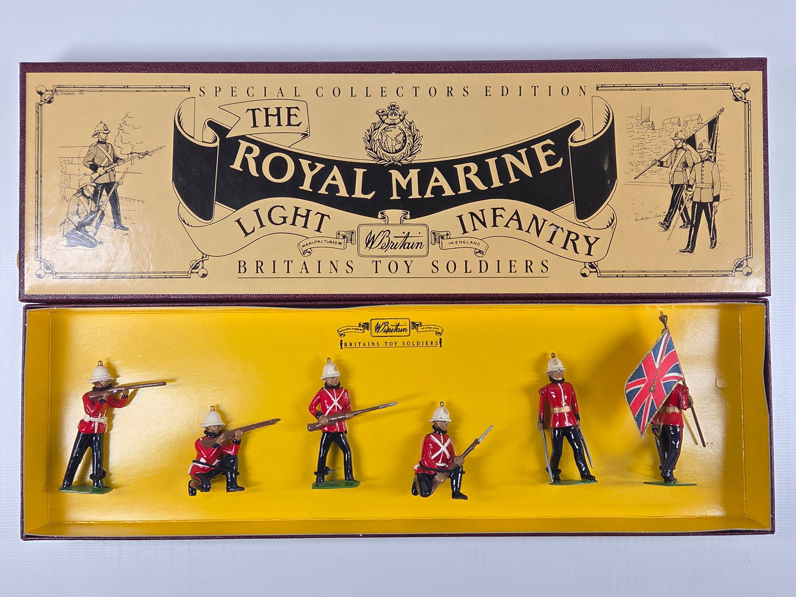 BRITAIN 8808 THE ROYAL MARINE LIGHT INFANTRY: SET REMAINS IN VERY GOOD CONDITION WITH BOX.