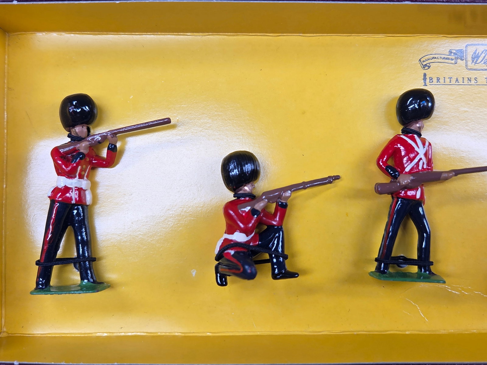 BRITAIN 8810 THE GRENADIER GUARDS - 2