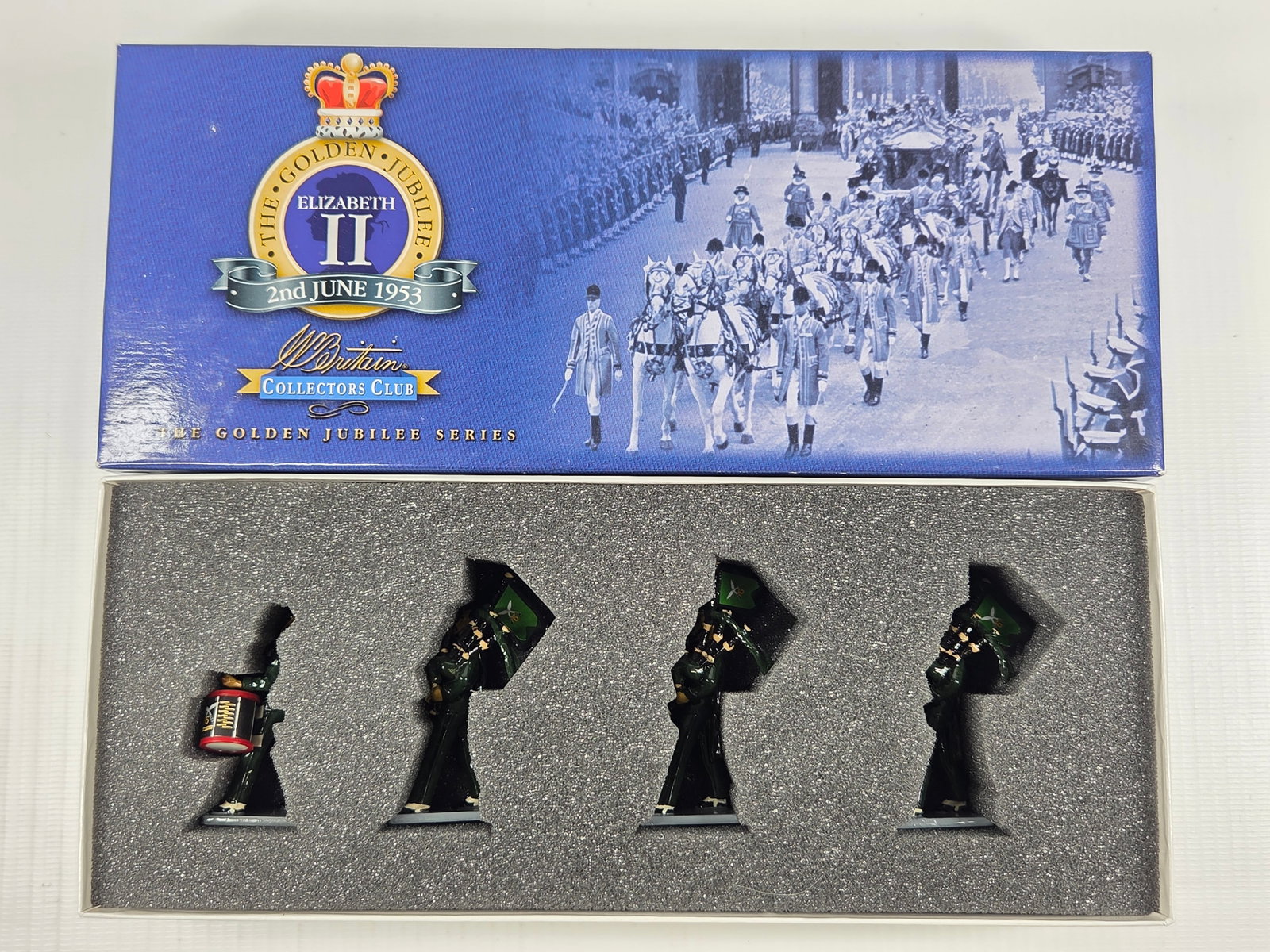 BRITAIN 40267 GURKHA CONTINGENT PIPE BAND SET 2 (1 of 3)