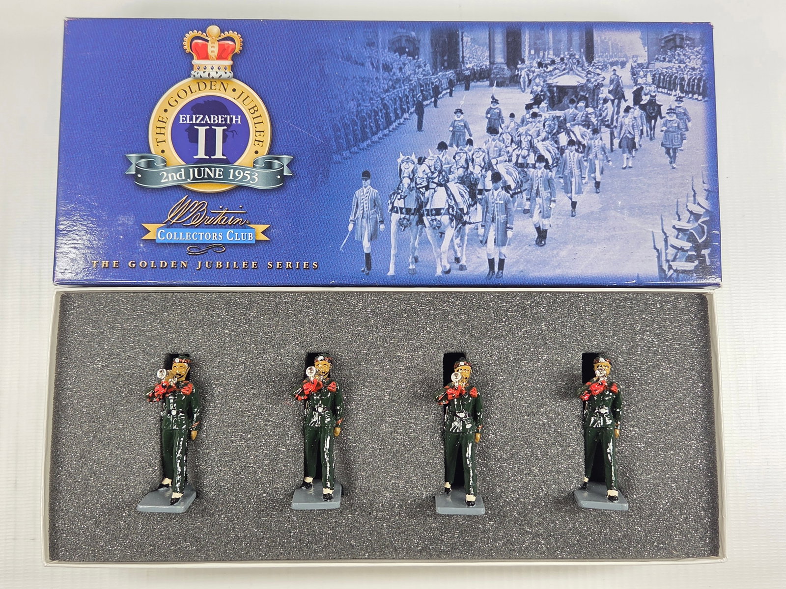 BRITAIN 40269 GURKHA CONTINGENT PIPE BAND SET 4 (1 of 3)