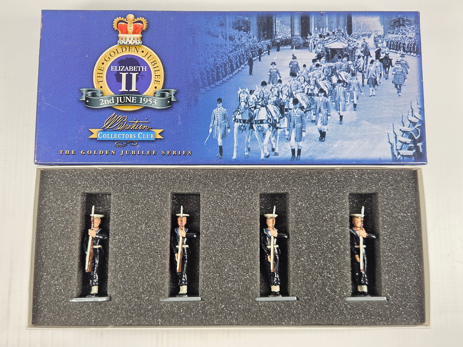 BRITAIN 40279 THE ROYAL NAVY: SET REMAINS IN VERY GOOD CONDITION WITH BOX.