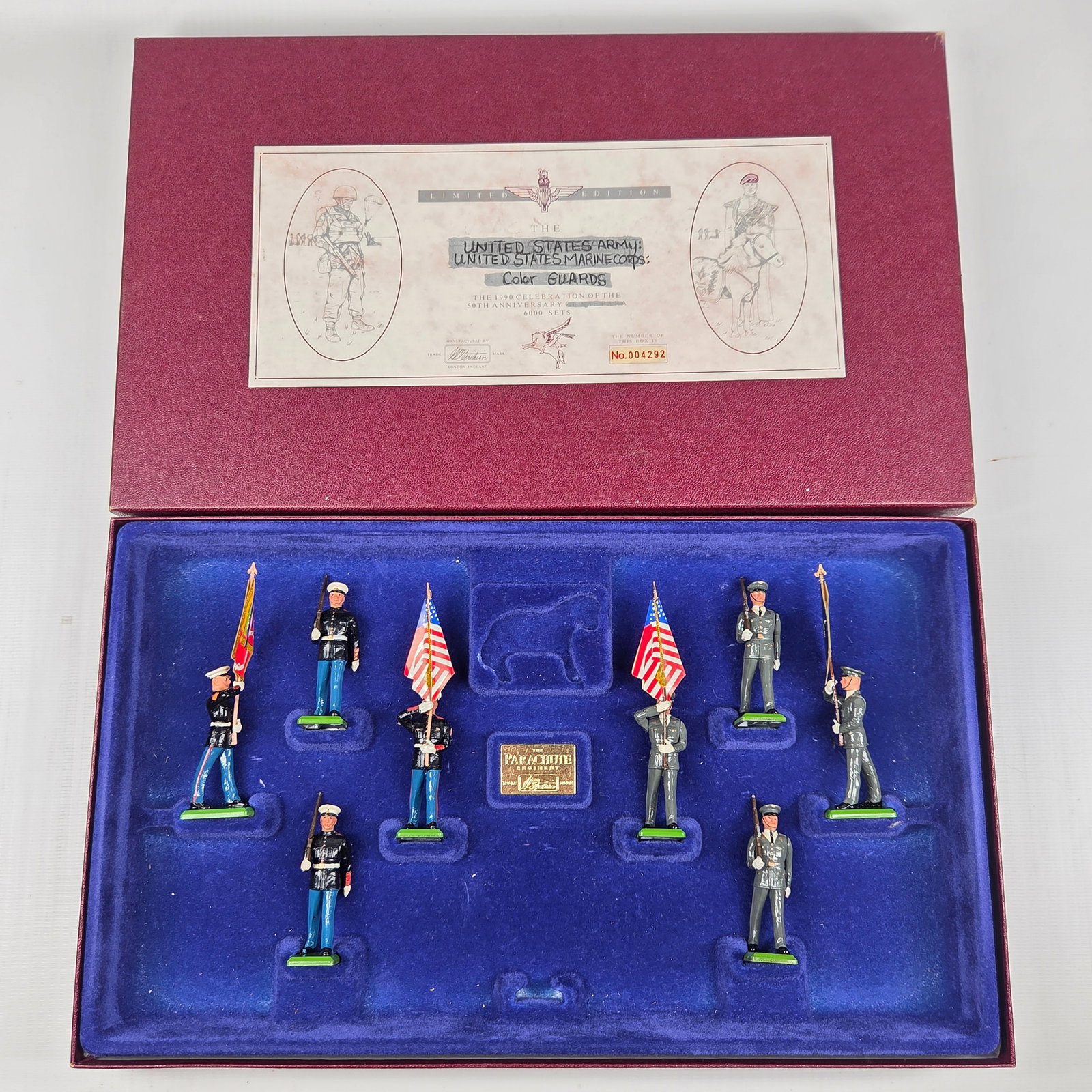 BRITAIN UNITED STATES ARMY MARINE CORPS COLOR GUARDS: SET REMAINS IN VERY GOOD CONDITION, HOWEVER MISSING MASCOT & OFFICIER. BOX SHOWING SOME WEAR.