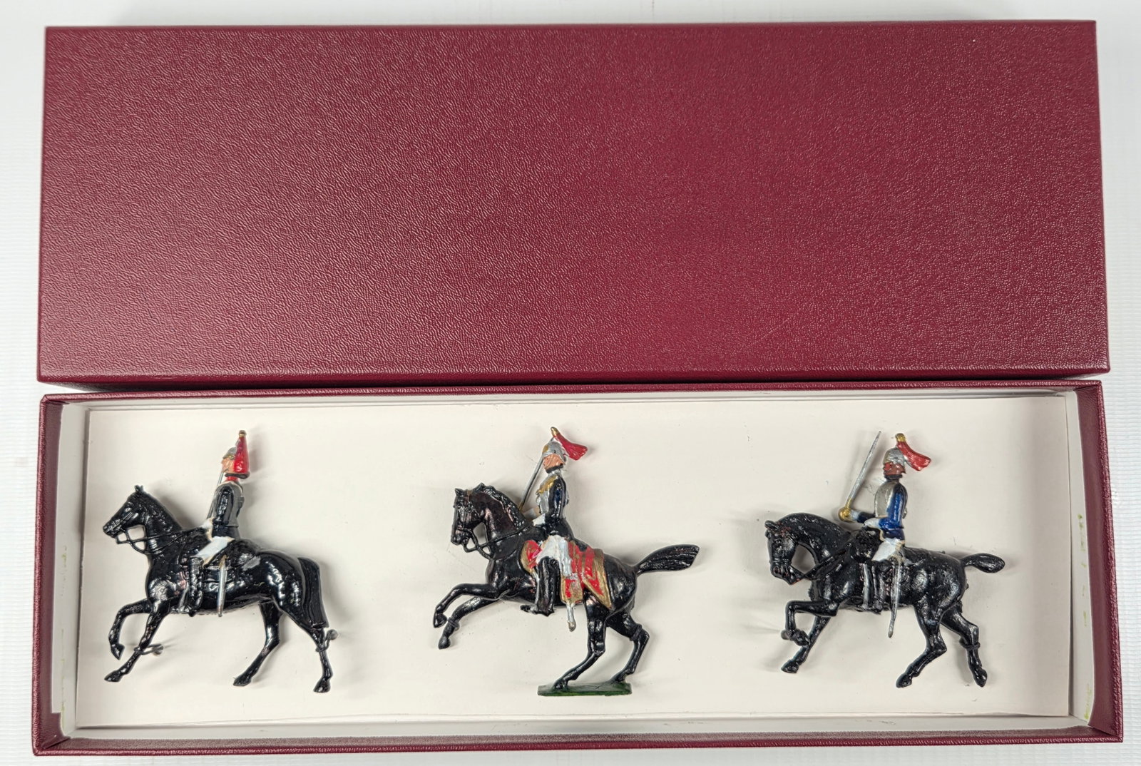 BRITAIN MOUNTED SOLDIERS (1 of 4)