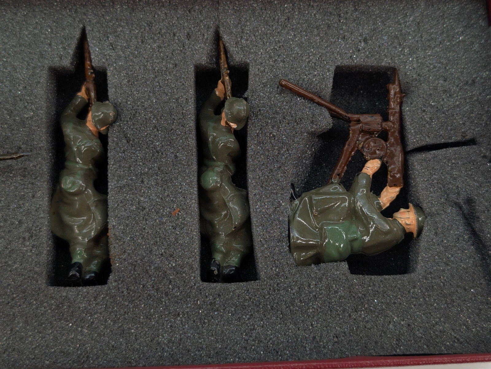 BRITAIN BELGIAN INFANTRY SET - 5