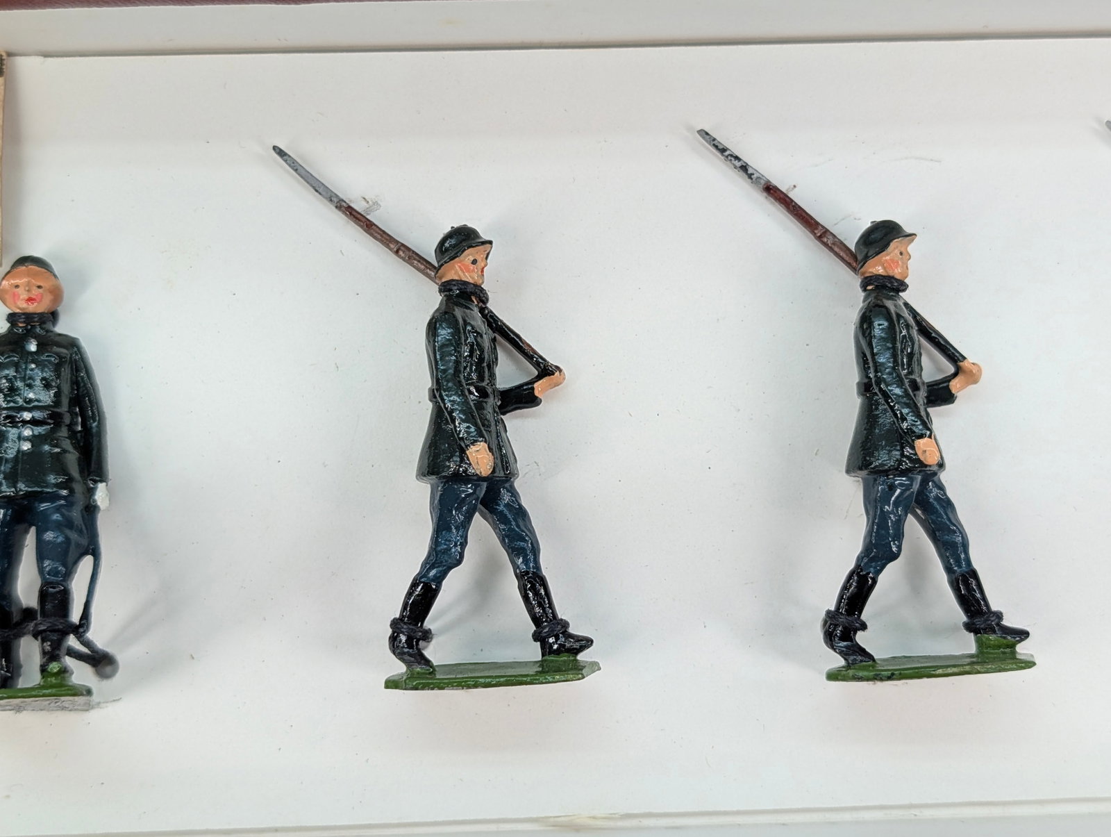 BRITAIN GERMAN INFANTRY MARCHING SET - 5