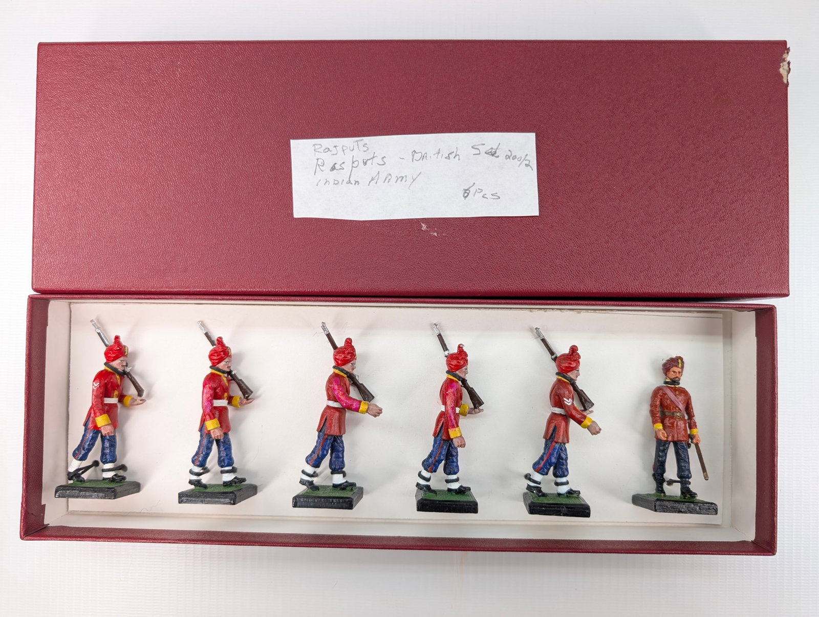 ALYMER HAND PAINTED SOLDIER SET - CUSTOM BOX: SET REMAINS IN GOOD CONDITION, SHOWING SOME TYPICAL WEAR. CUSTOM BOX.