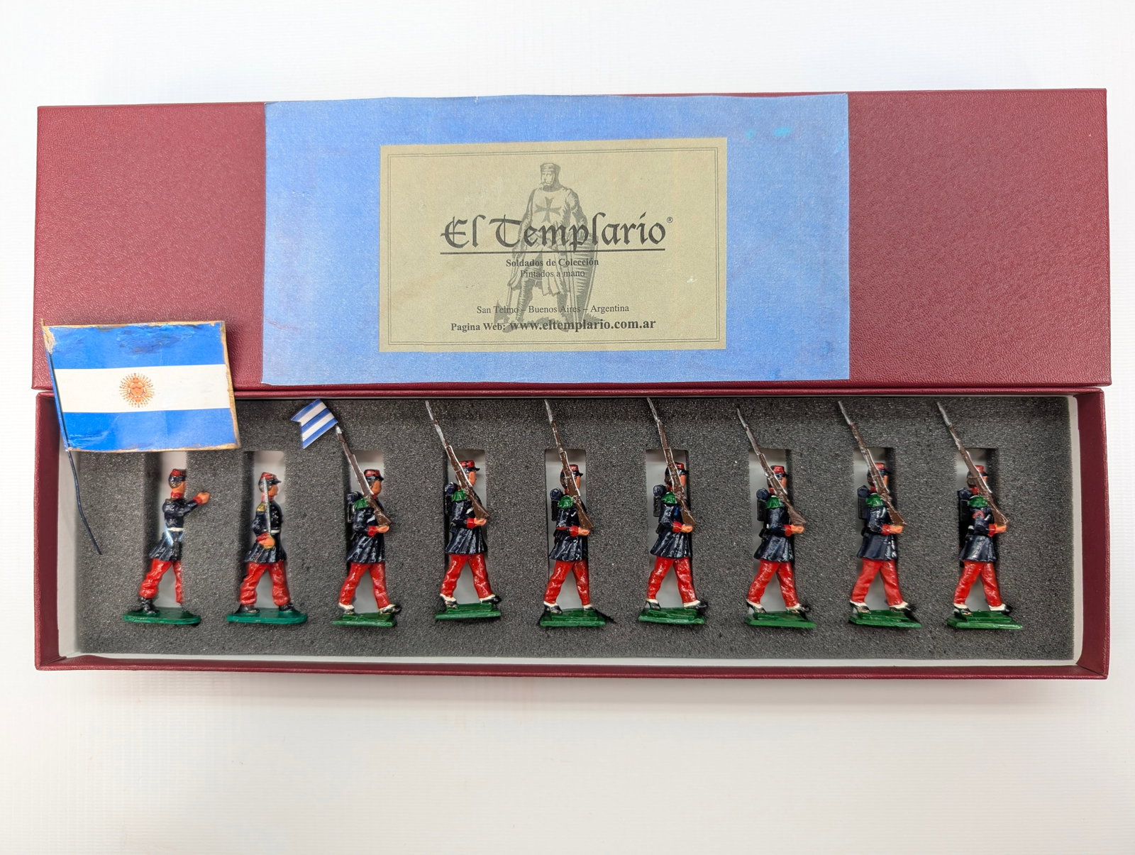 EL TEMPLARIO ARGENTINA HAND PAINTED SOLDIER SET: SET REMAINS IN GOOD CONDITION, SHOWING SOME TYPICAL WEAR. CUSTOM BOX.