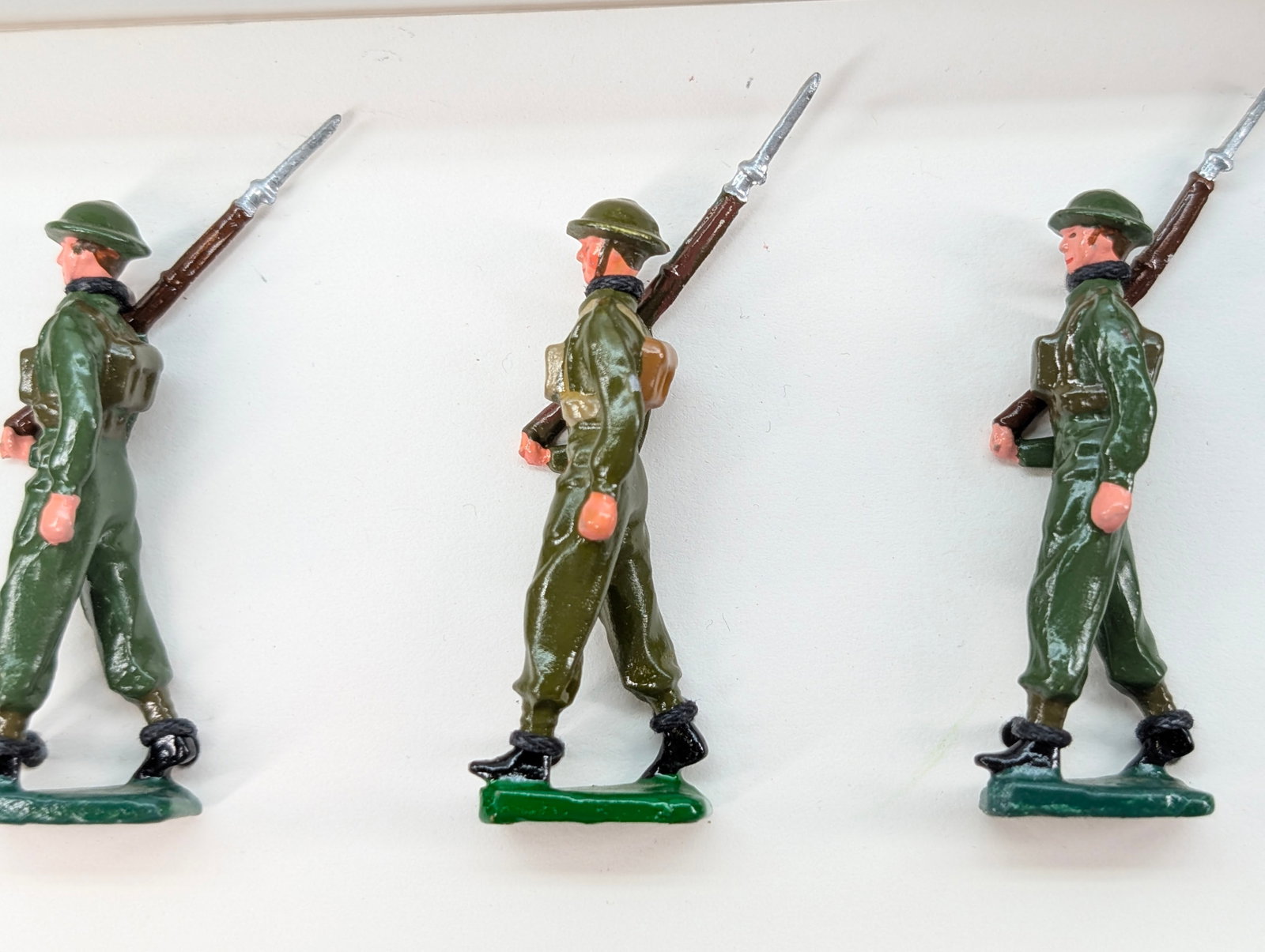 HAND PAINTED SOLDIER SET - 5