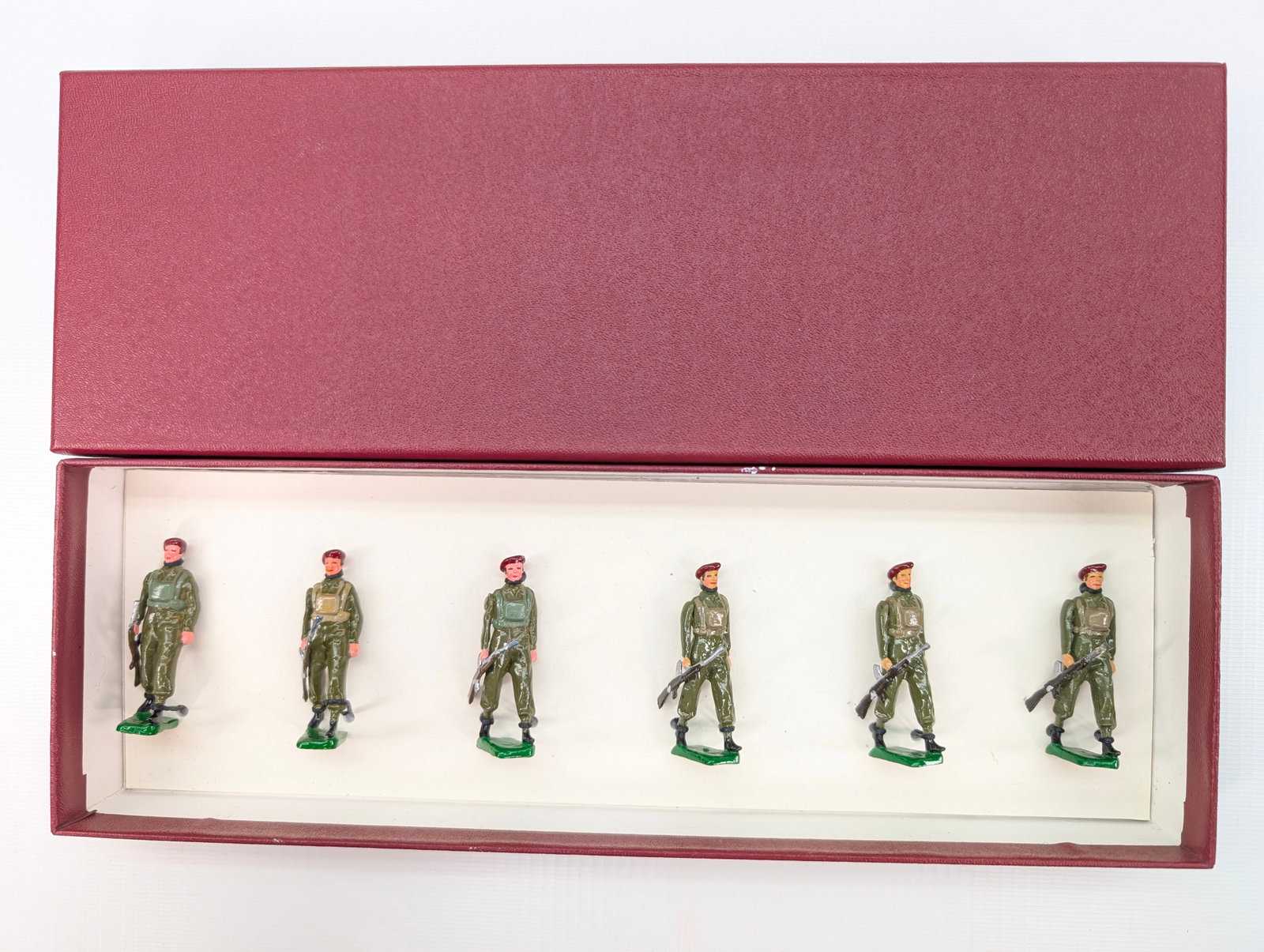 HAND PAINTED SOLDIER SET: SET REMAINS IN GOOD CONDITION, SHOWING SOME TYPICAL WEAR. CUSTOM BOX.
