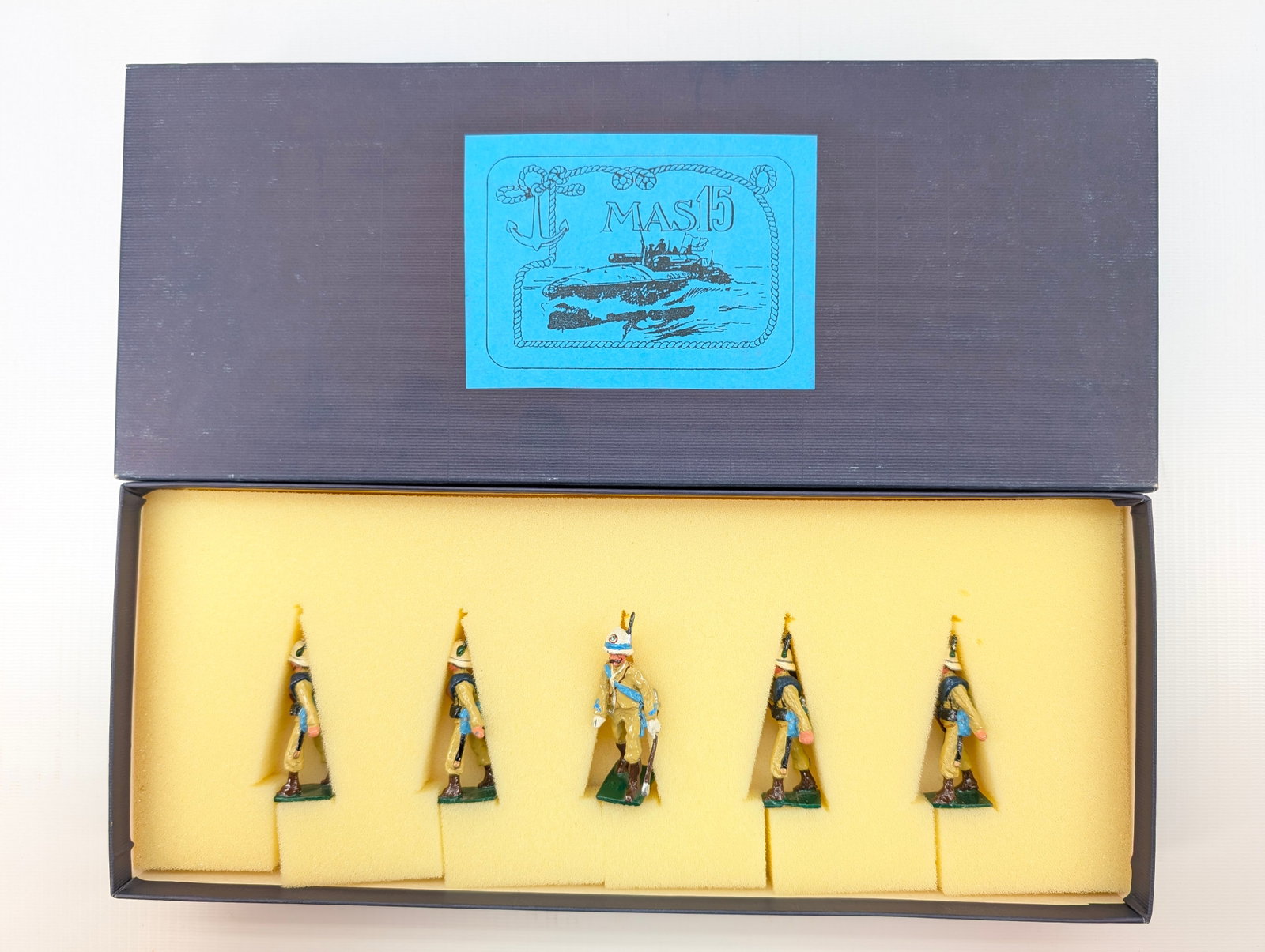 ITALIAN BERSAGLIERI ITALIA-AFRICA ORIENTALE 1887 SET: SET REMAINS IN GOOD CONDITION, SHOWING SOME TYPICAL WEAR. CUSTOM BOX.