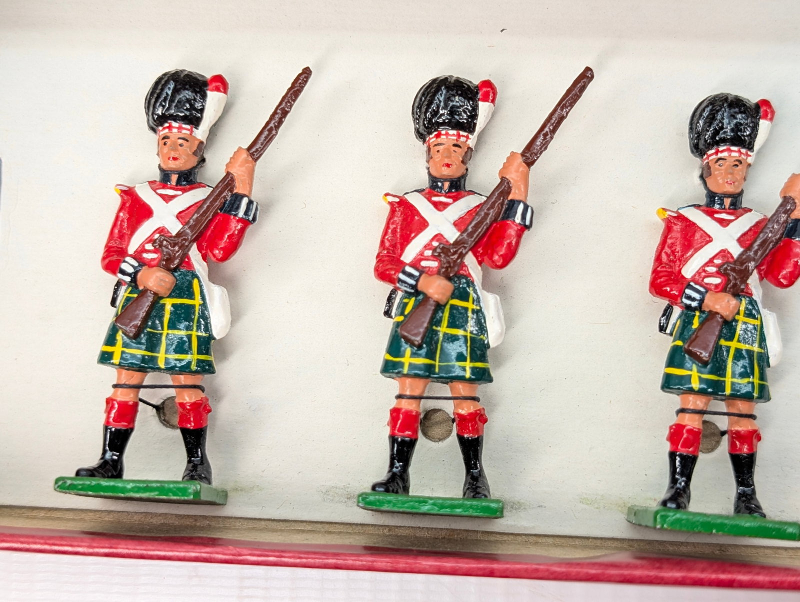 RICHARDS SOLDIERS CAMERON HIGHLANDERS SET - 2