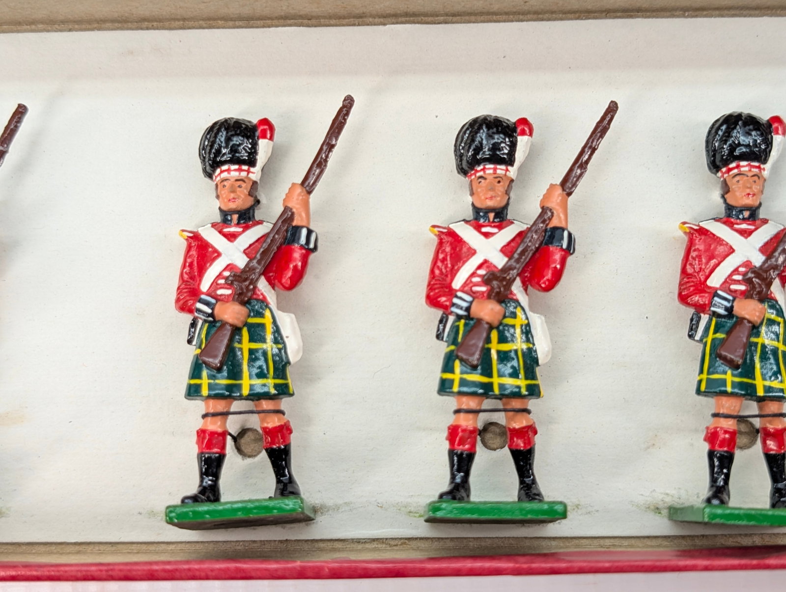 RICHARDS SOLDIERS CAMERON HIGHLANDERS SET - 4