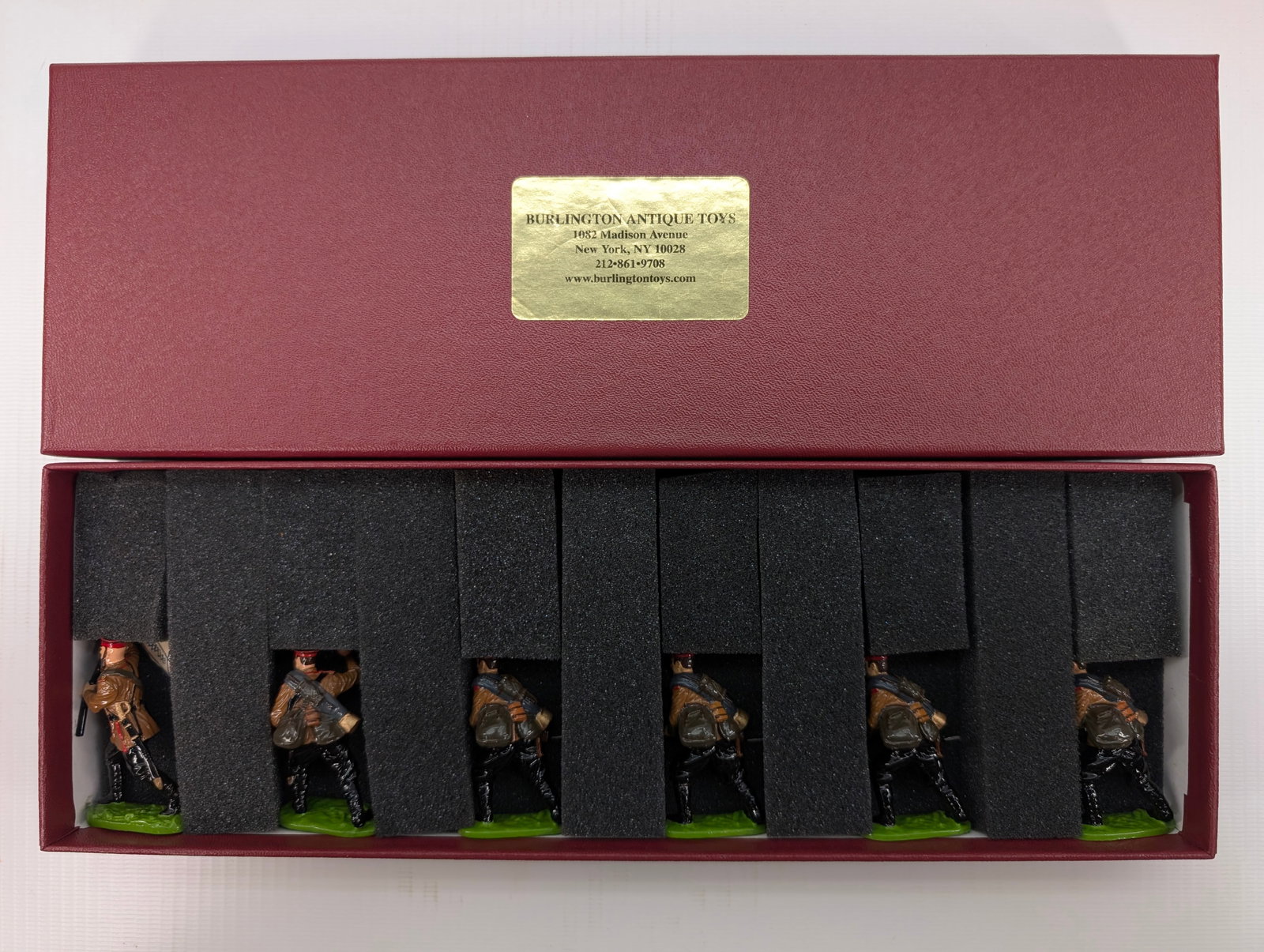GEORGE CROSS RUSSIAN SIBERIAN RIFLES FLAG BEARER SET (1 of 6)