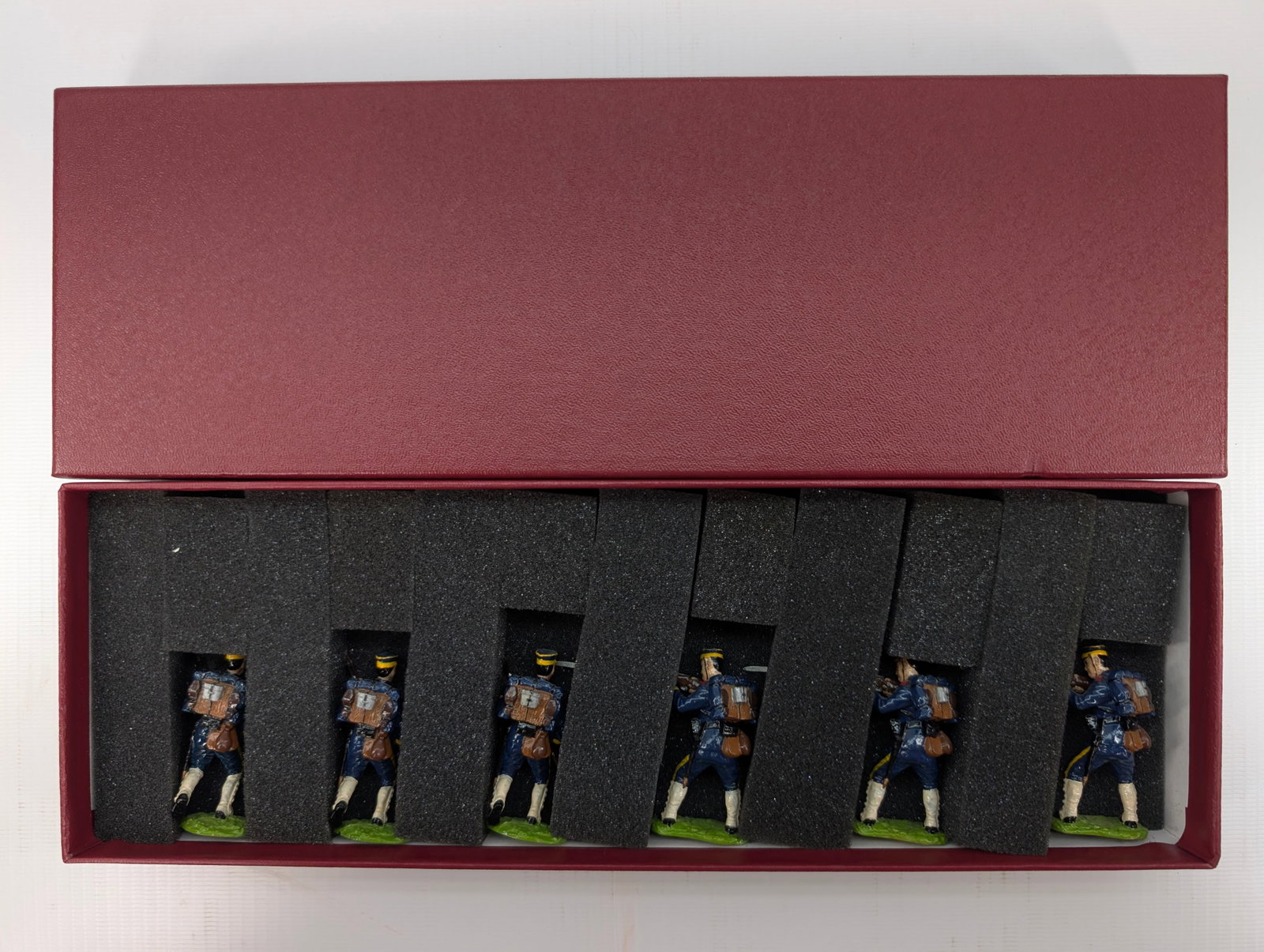 GEORGE CROSS JAPANESE NAVAL INFANTRY SET: SET REMAINS IN GOOD CONDITION, SHOWING SOME TYPICAL WEAR.