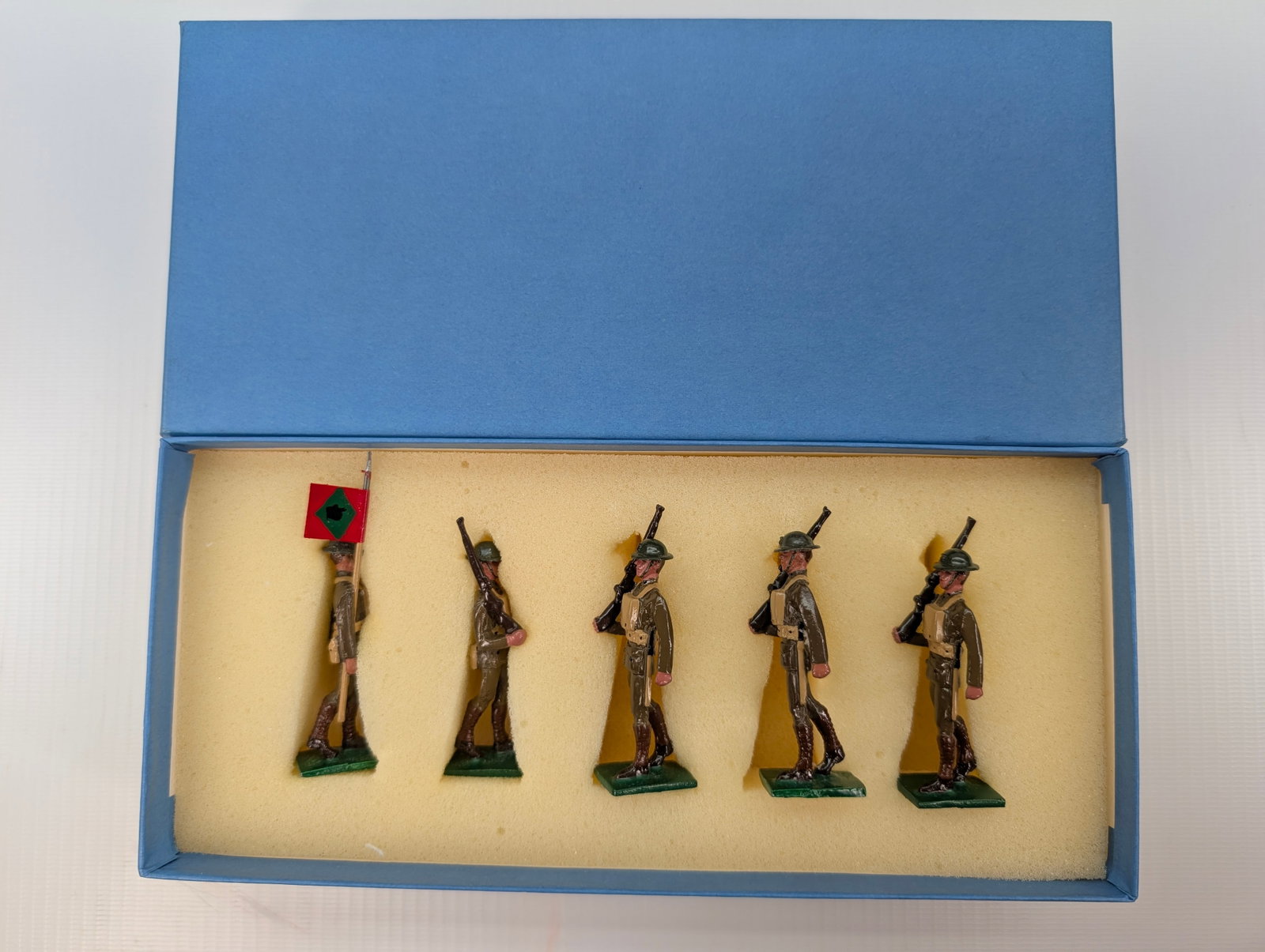 MARTIN RITCHIE HAND PAINTED MARINES SET W/GUNNEY (1 of 6)