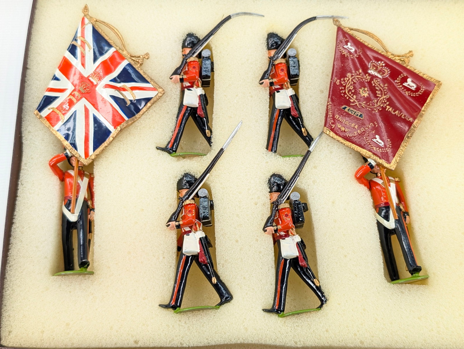 IMPERIAL COLDSTREAM GUARDS COLOUR PARTY SET - 3