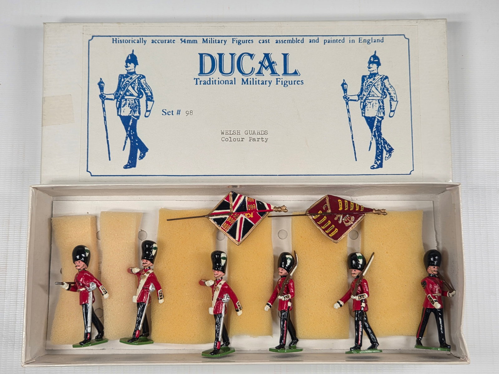 DUCAL WELSH GUARDS COLOUR PARTY SET (1 of 4)