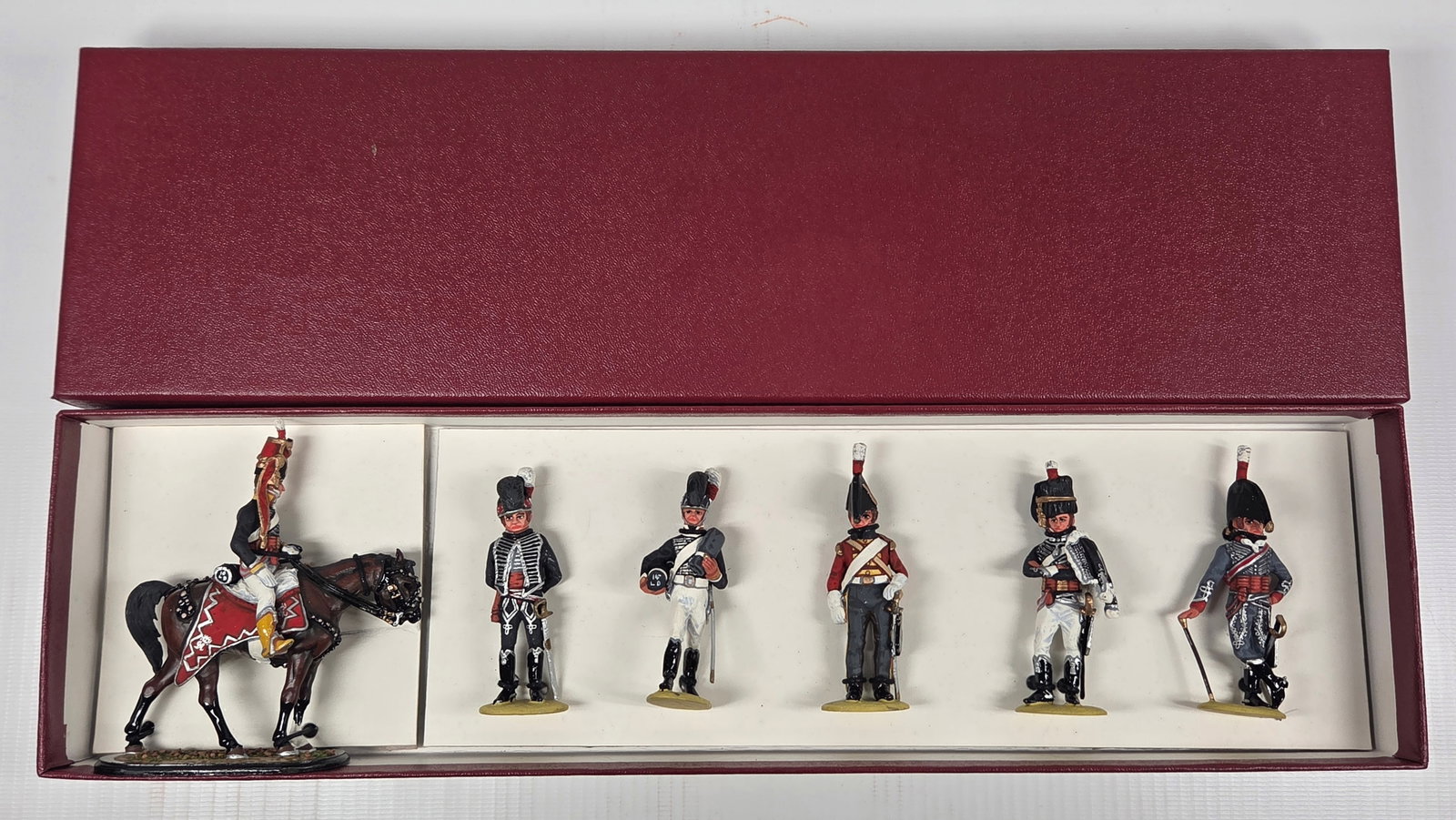 TRADITION PRUSSIAN HUSSARS HAND PAINTED SET: SET REMAINS IN VERY GOOD CONDITION WITH BOX.