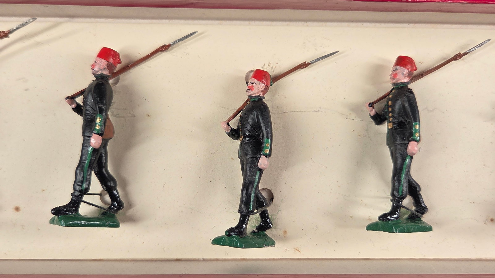 WATERLOO HAND PAINTED SOLDIER SET - 3