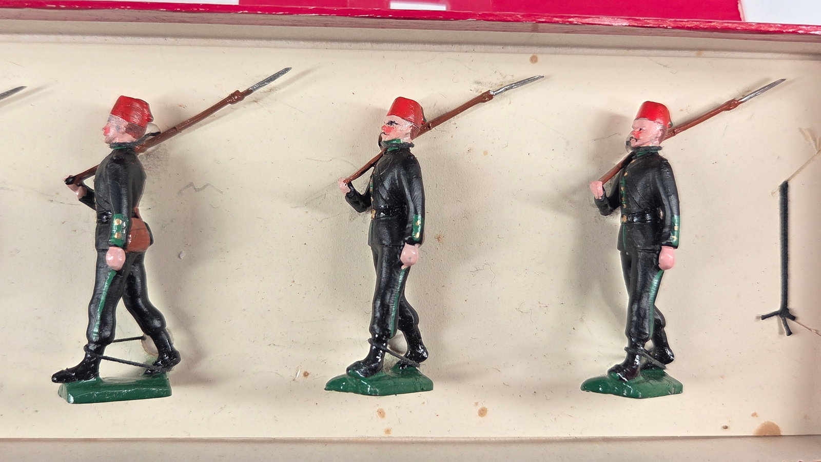 WATERLOO HAND PAINTED SOLDIER SET - 4