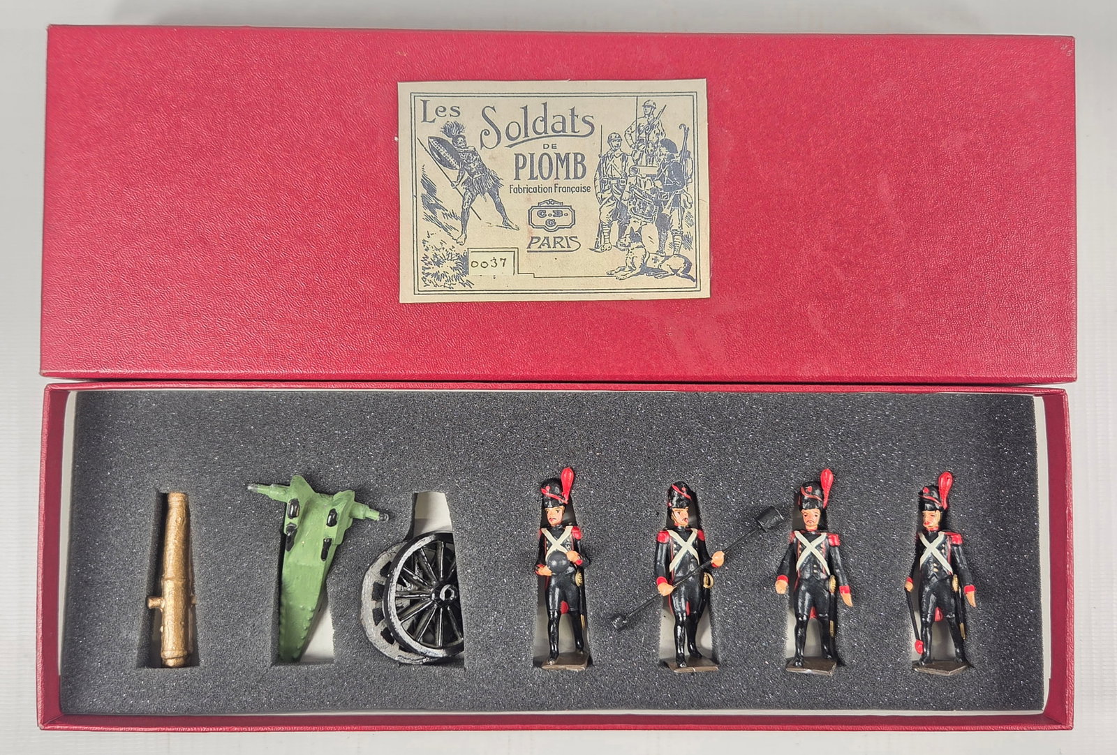 CBG FOOT ARTILLERY OF THE IMPERIAL GUARD SET: SET REMAINS IN GOOD CONDITION, SHOWING SOME TYPICAL WEAR.