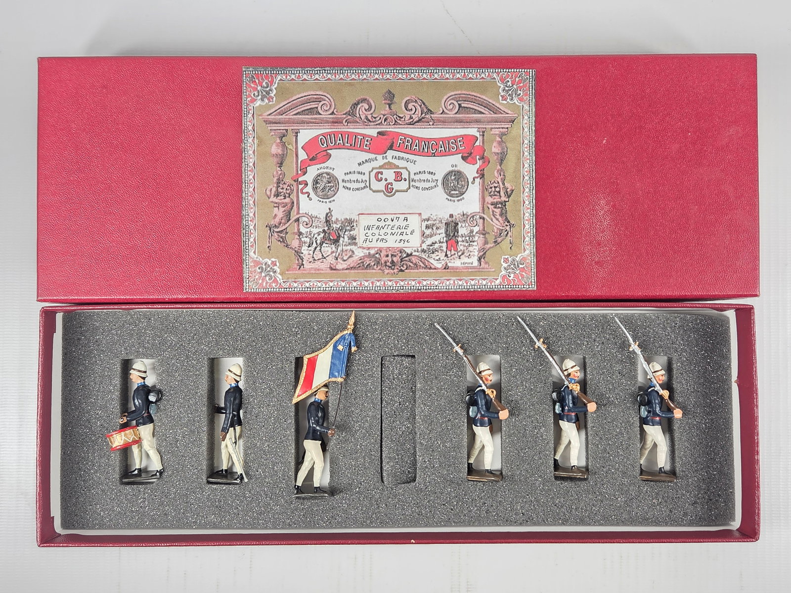 CBG FRENCH COLONIAL INFANTRY SET: SET REMAINS IN GOOD CONDITION, SHOWING SOME TYPICAL WEAR.