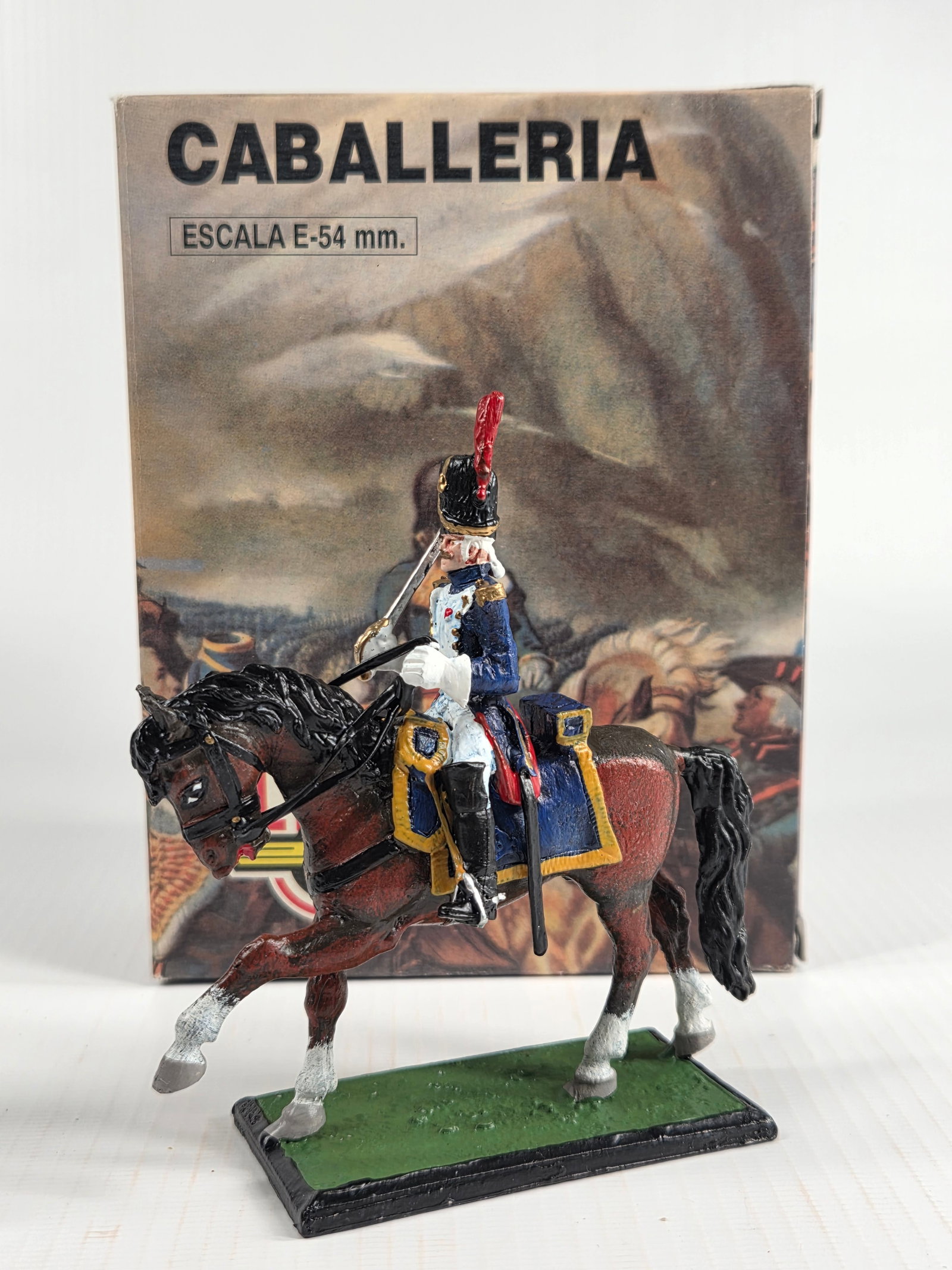ALYMER HAND PAINTED MOUNTED LEAD SOLDIER: REMAINS IN VERY GOOD CONDITION, SHOWING LIGHT WEAR. INCLUDES ORIGINAL BOX.