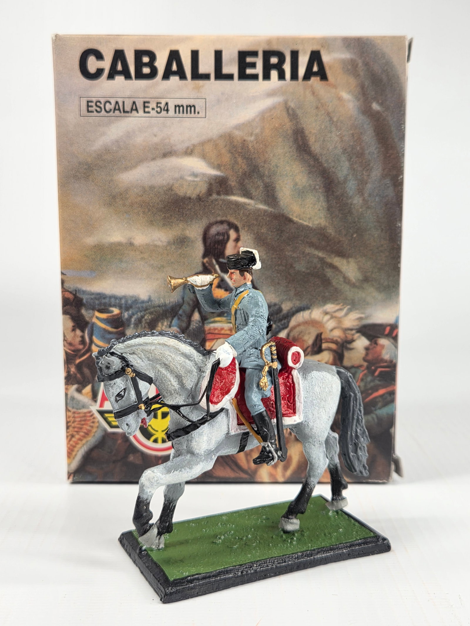 ALYMER HAND PAINTED MOUNTED LEAD SOLDIER: REMAINS IN VERY GOOD CONDITION, SHOWING LIGHT WEAR. INCLUDES ORIGINAL BOX.