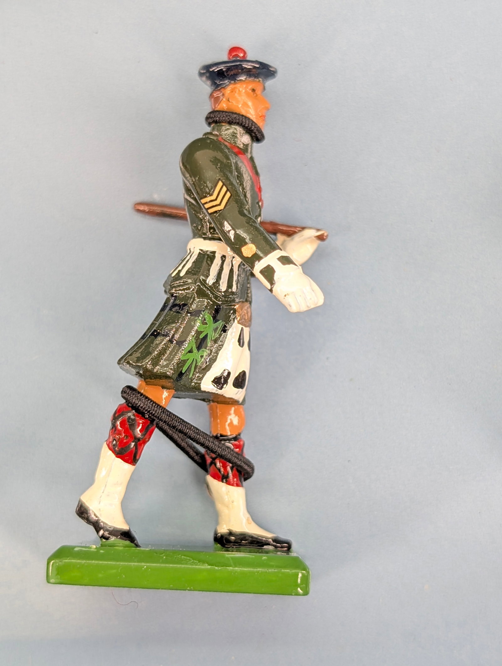 BRITAIN SCOTS GUARD HIGHLANDERS - 7