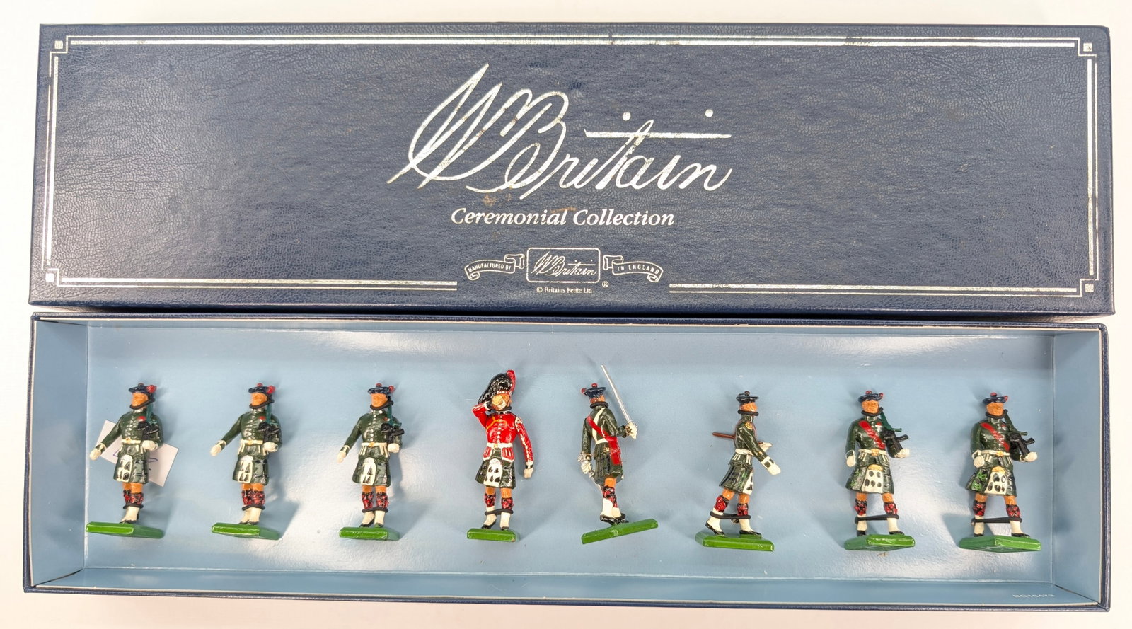 BRITAIN SCOTS GUARD HIGHLANDERS (1 of 7)