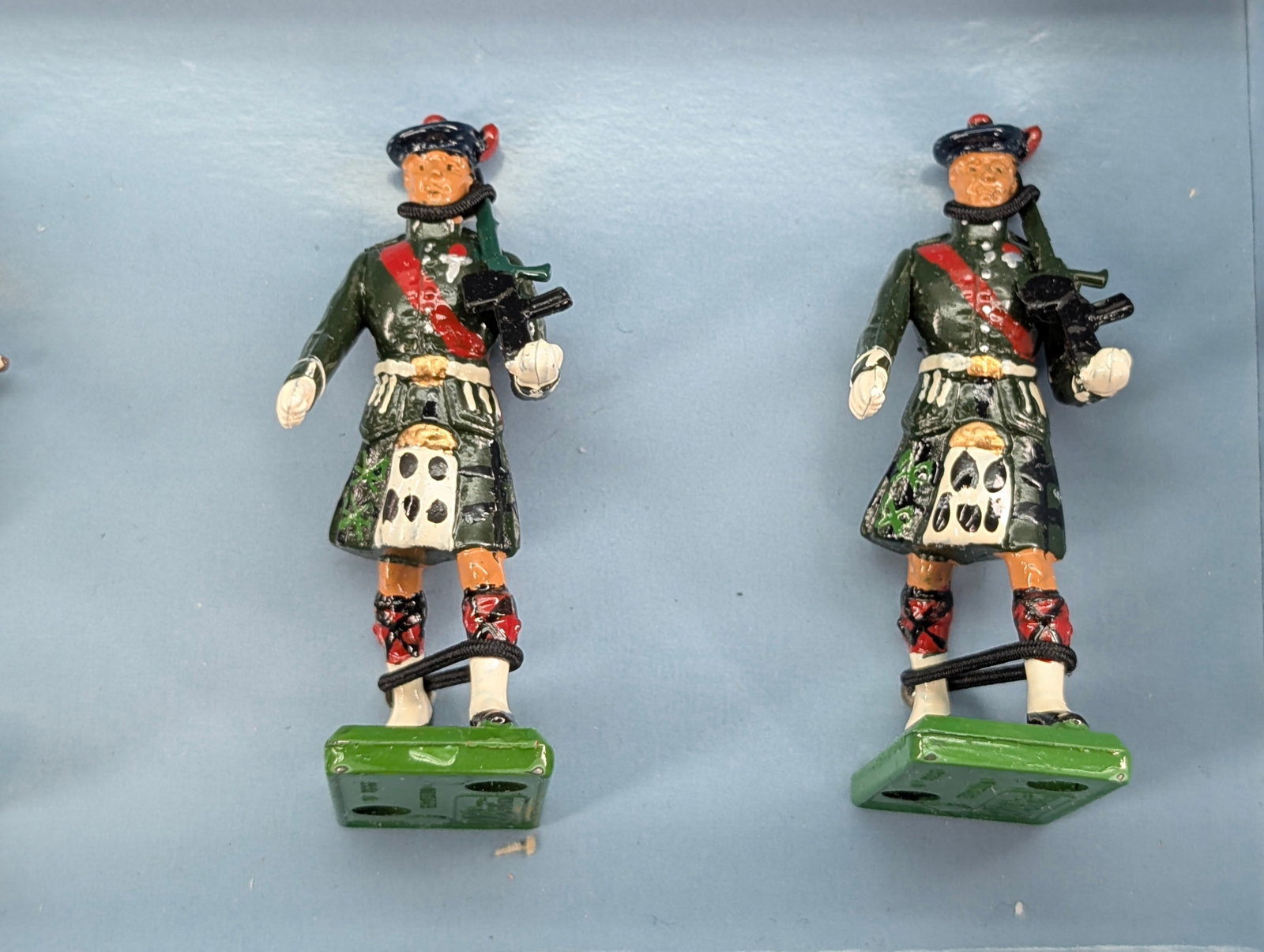 BRITAIN SCOTS GUARD HIGHLANDERS - 5