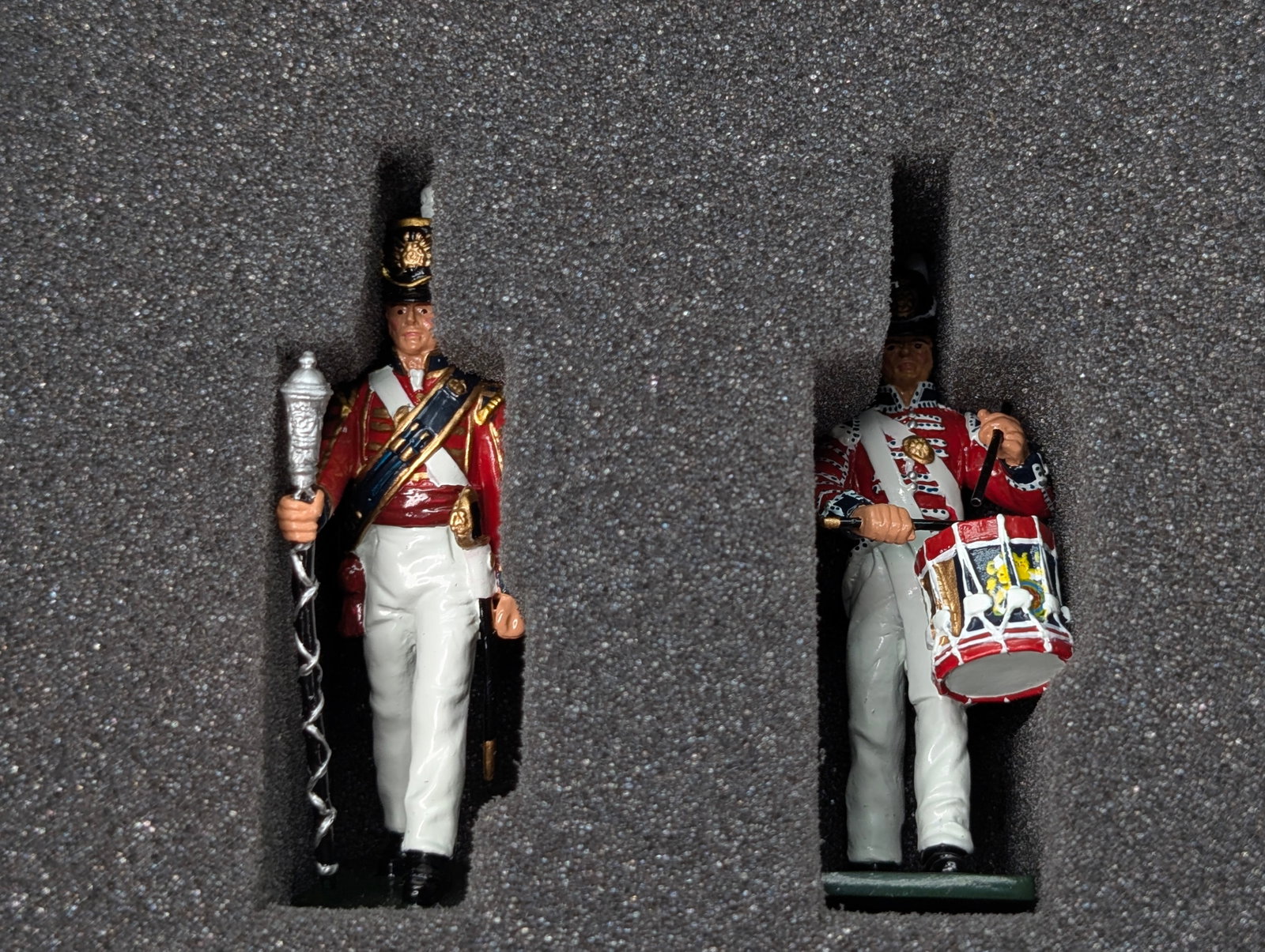 2007 BRITAIN COLDSTREAM GUARDS SET - 2