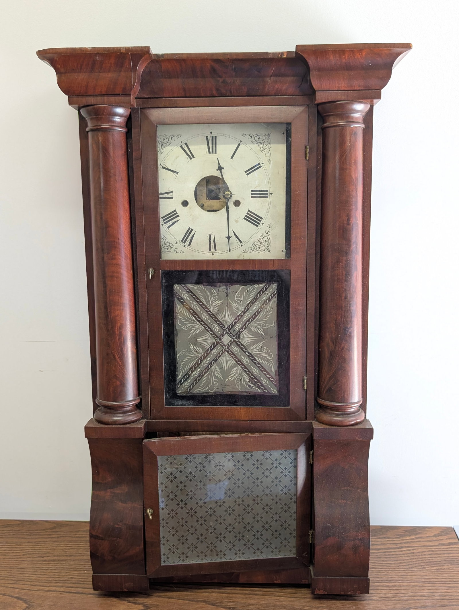 ANTIQUE H. THOMAN 8-DAY CLOCK: REMAINS IN FAIR TO GOOD CONDITION, SHOWING SOME TYPICAL USAGE WEAR THROUGHOUT.