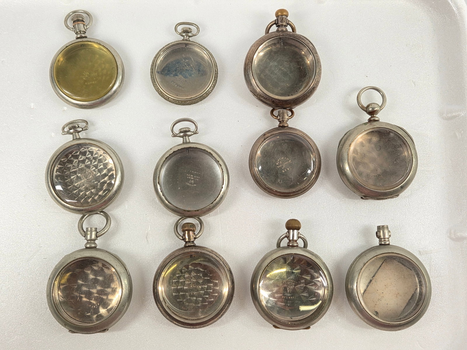ASSORTED LOT OF ANTIQUE POCKET WATCH CASES: ALL REMAIN IN FAIR TO GOOD CONDITION, SHOWING TYPICAL WEAR.