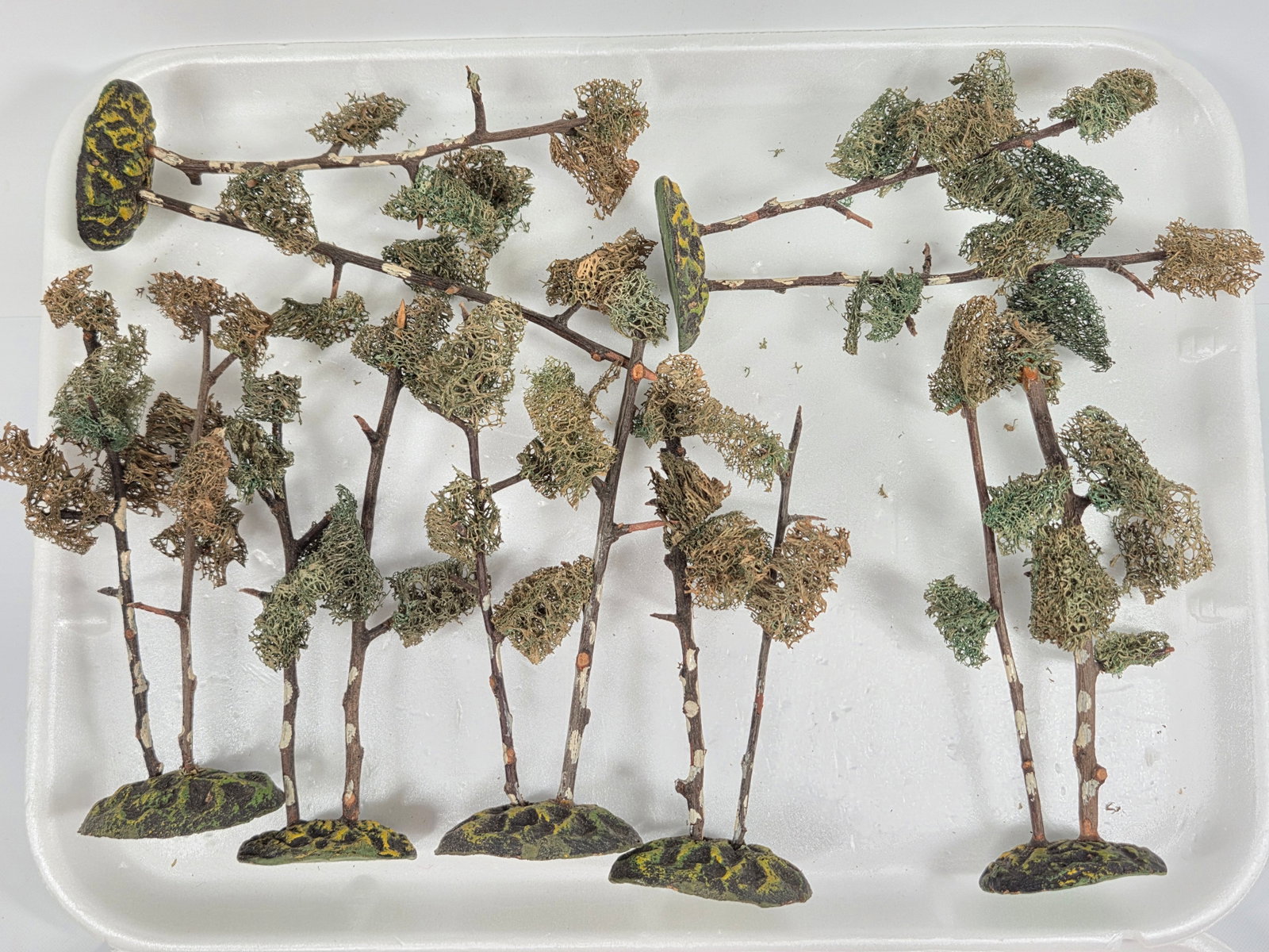 VARIOUS ANTIQUE GERMAN COMPOSITION TREES - 2